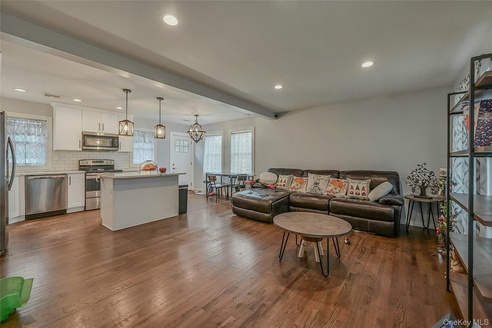 #3 photo, 458 Lockwood Drive, Shirley , NY 11967