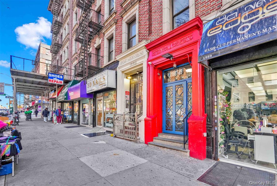 #15 photo, 1993 Amsterdam Avenue, New York (Manhattan) , NY 10032