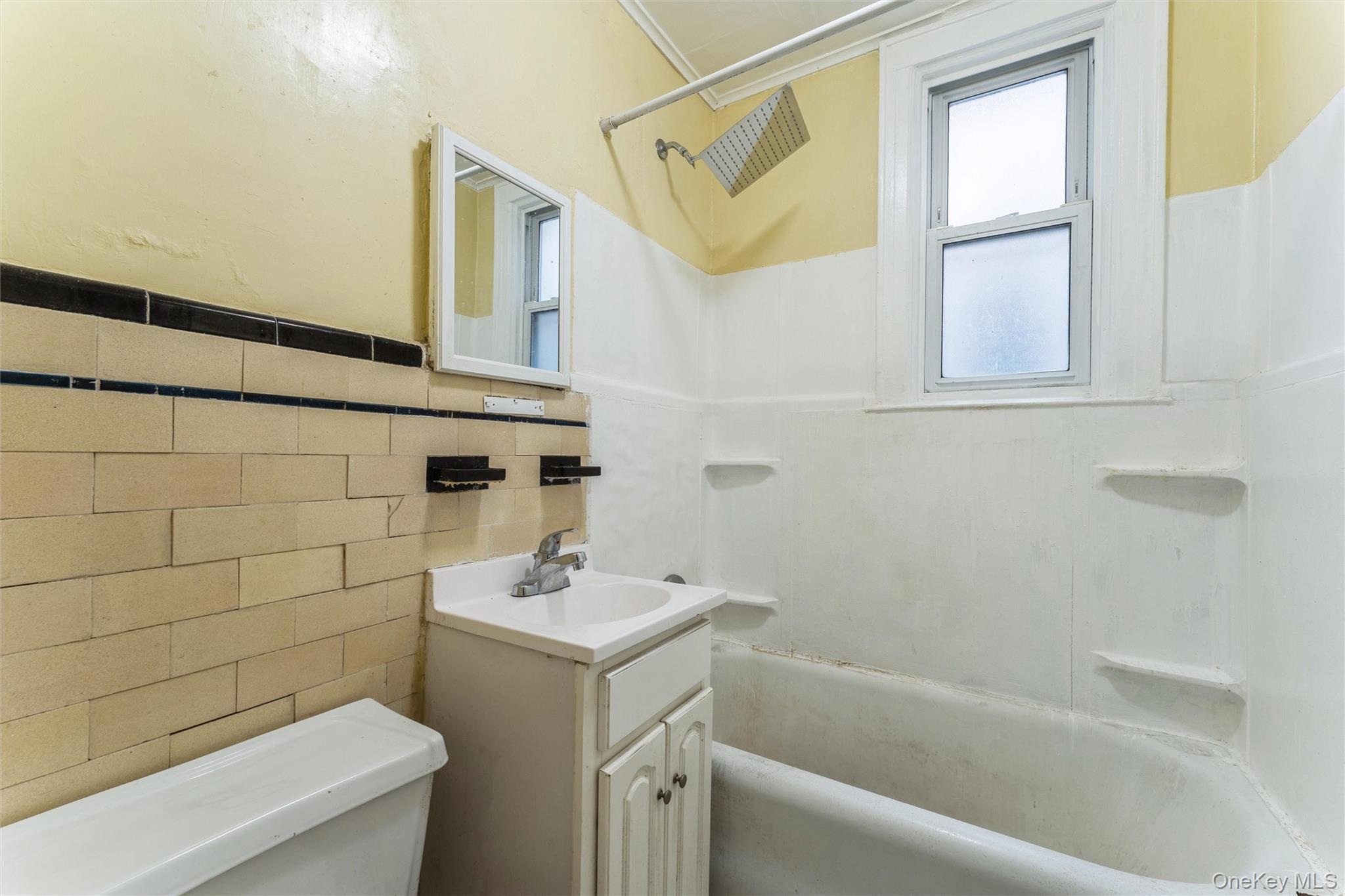 #12 photo, 446 Stockholm Street, Ridgewood , NY 11385