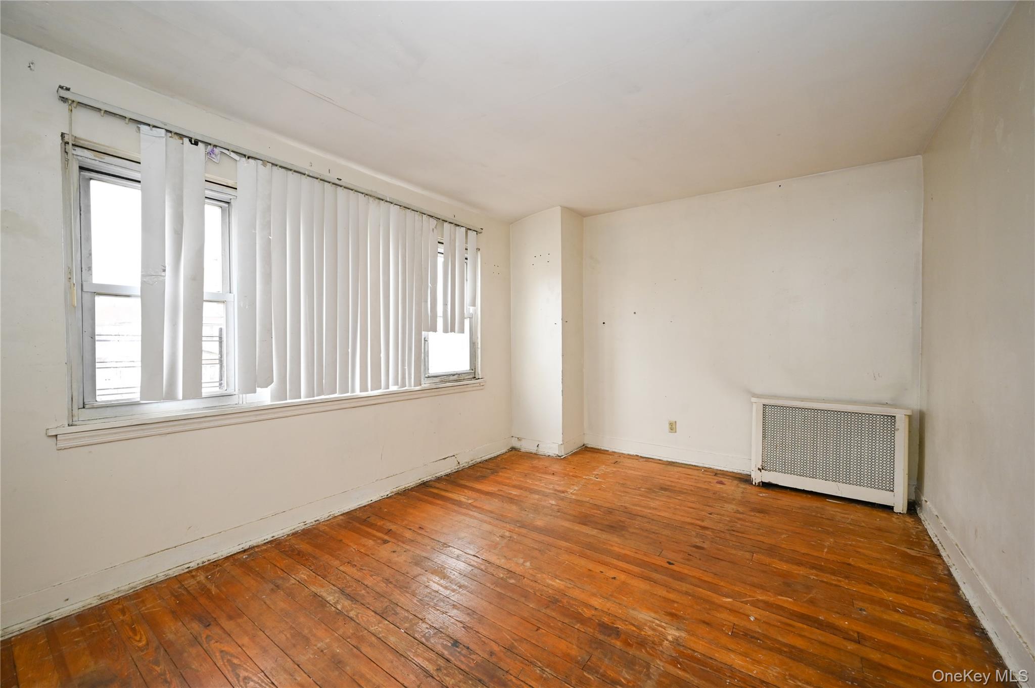 #17 photo, 94-28 209th Street, Queens Village , NY 11428