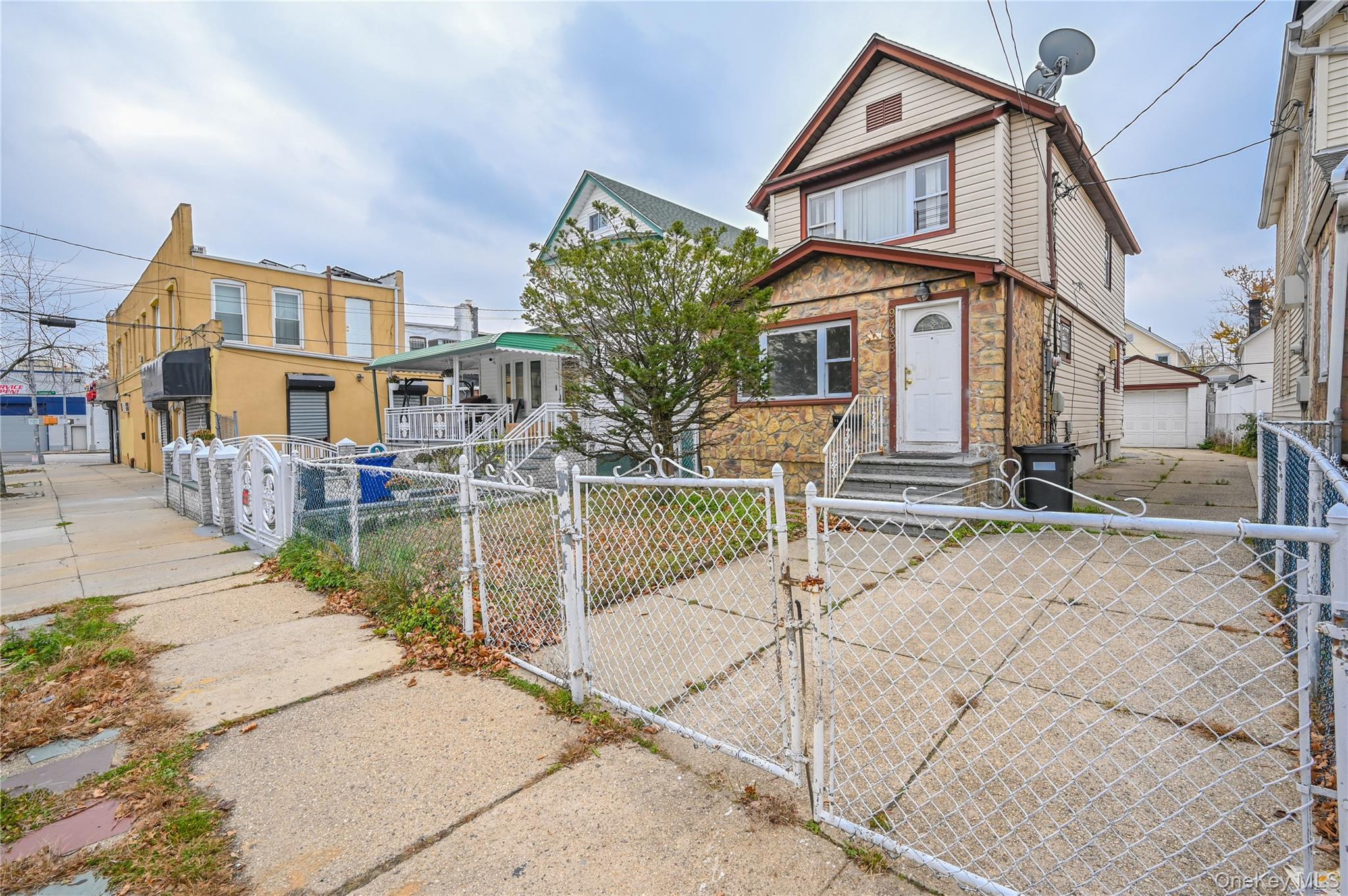 #4 photo, 94-28 209th Street, Queens Village , NY 11428