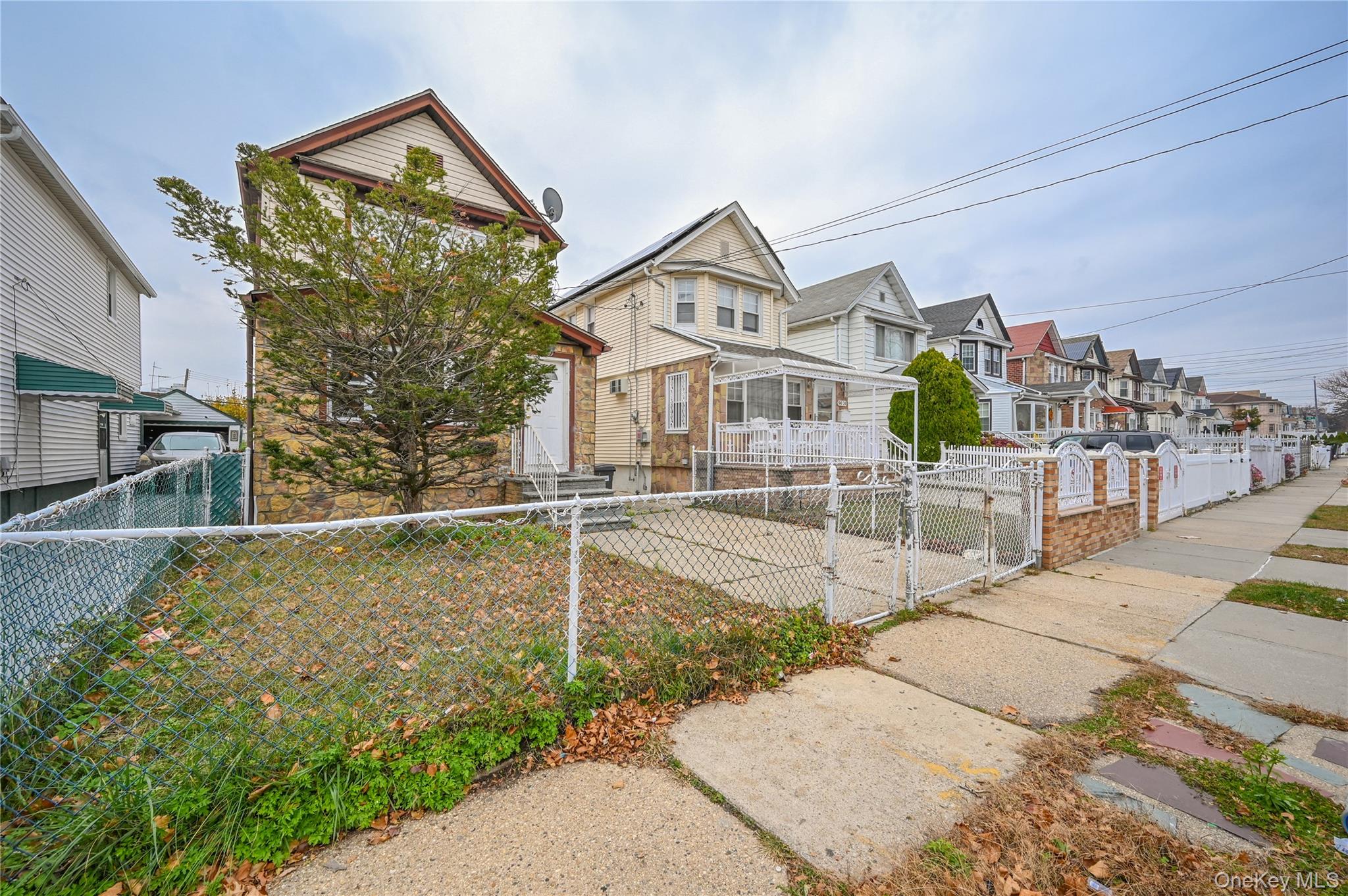 #5 photo, 94-28 209th Street, Queens Village , NY 11428