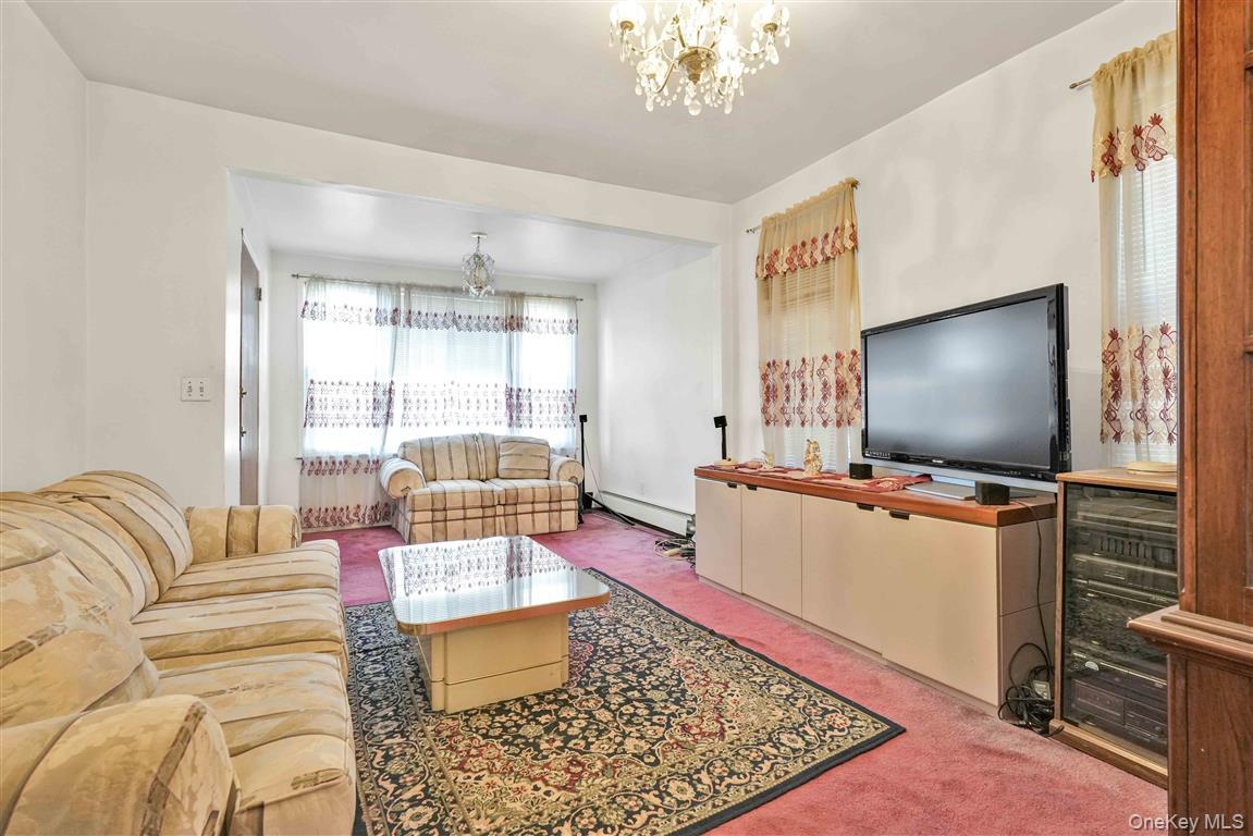 #19 photo, 10930 128th Street, South Ozone Park , NY 11420