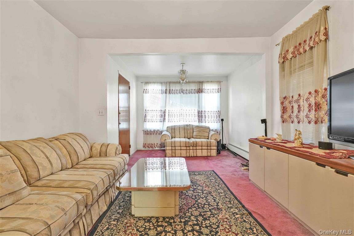 #20 photo, 10930 128th Street, South Ozone Park , NY 11420