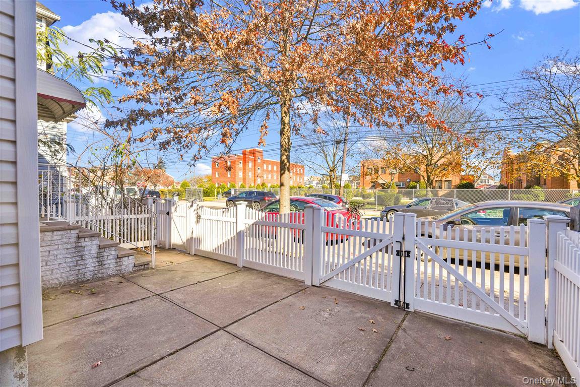 #5 photo, 10930 128th Street, South Ozone Park , NY 11420