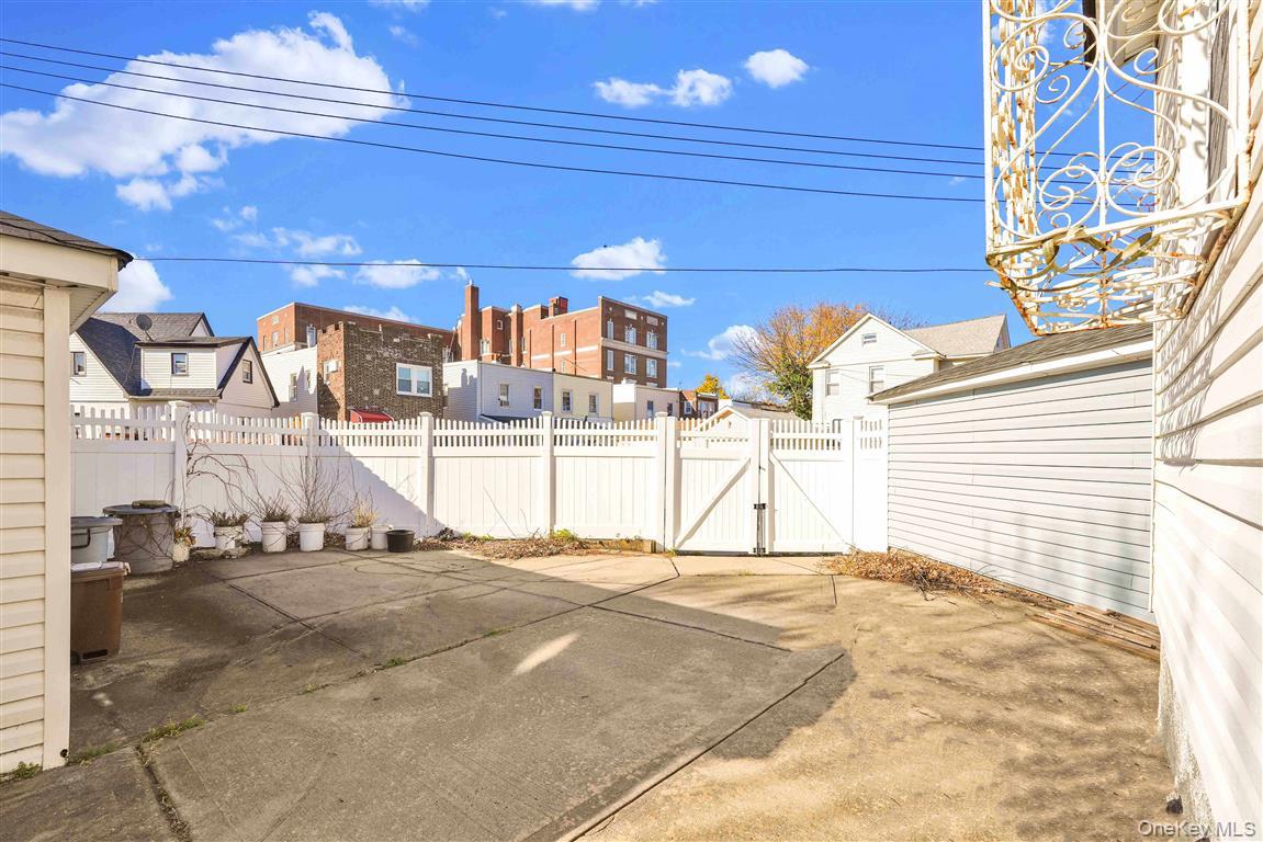 #9 photo, 10930 128th Street, South Ozone Park , NY 11420