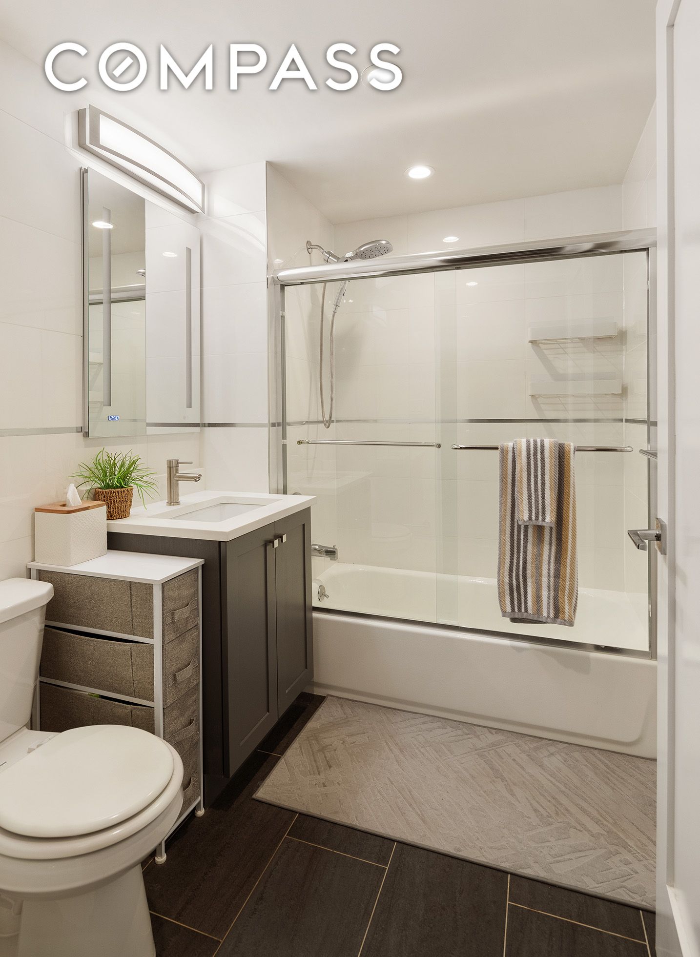 #9 photo, 31-22 29th Street, Astoria , NY 11106