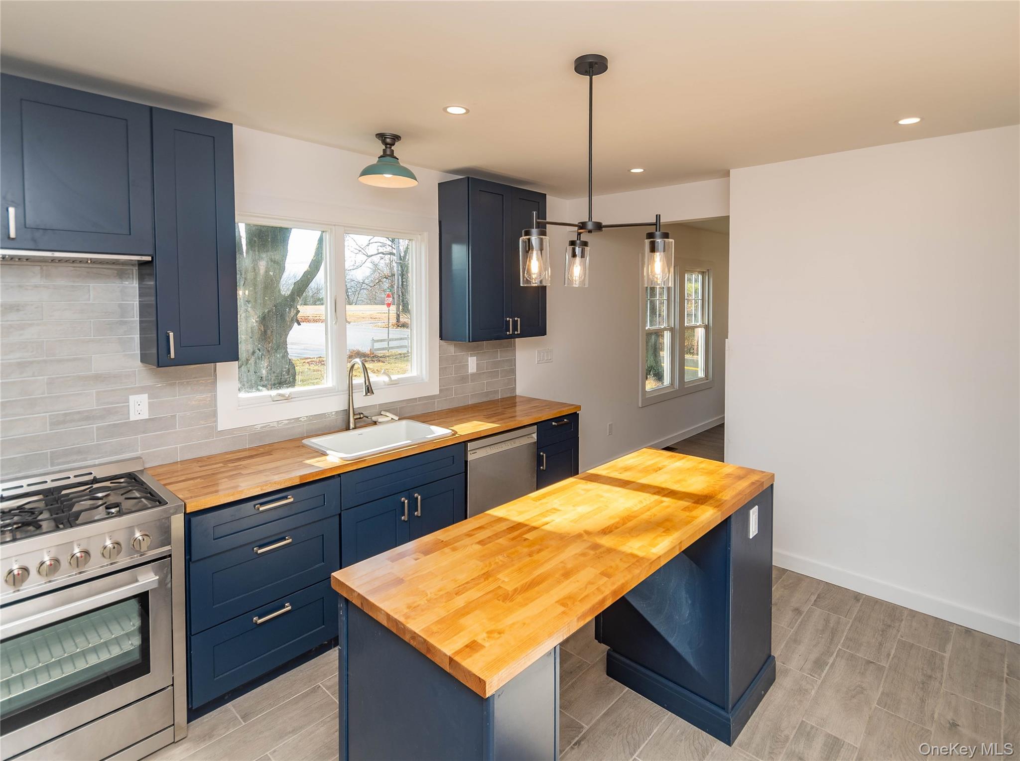 #8 photo, 3 Anna Street, Kerhonkson , NY 12446