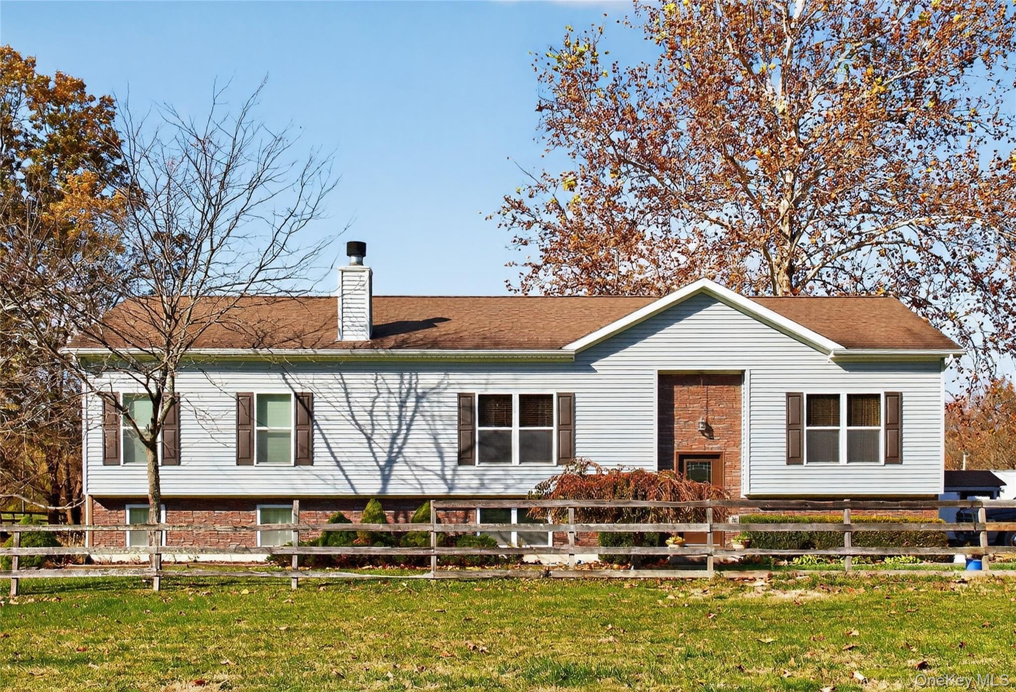 #1 photo, 99 Dusinberre Road, Gardiner , NY 12525