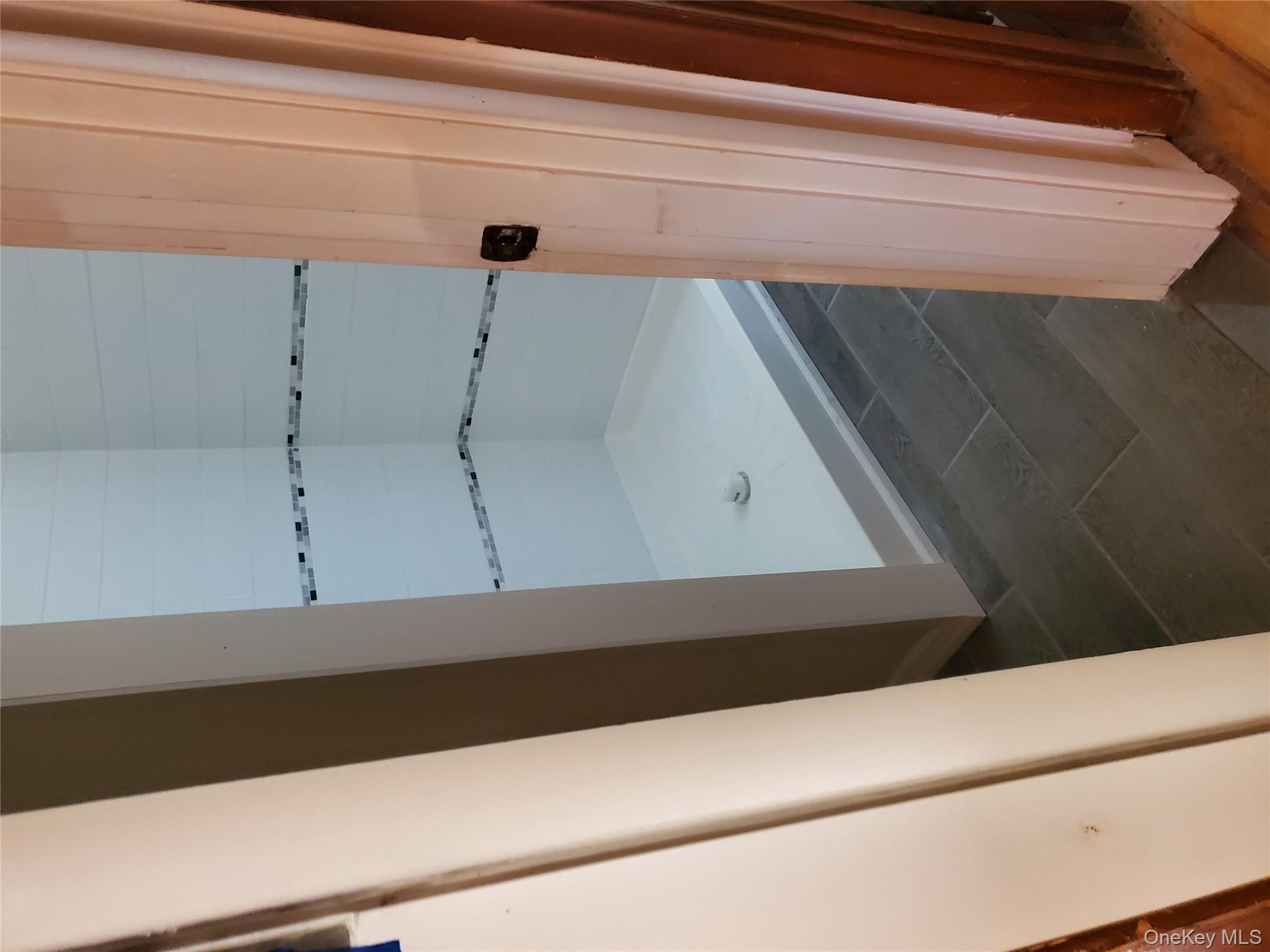 #5 photo, 8 Midwood Place, Glen Cove , NY 11542