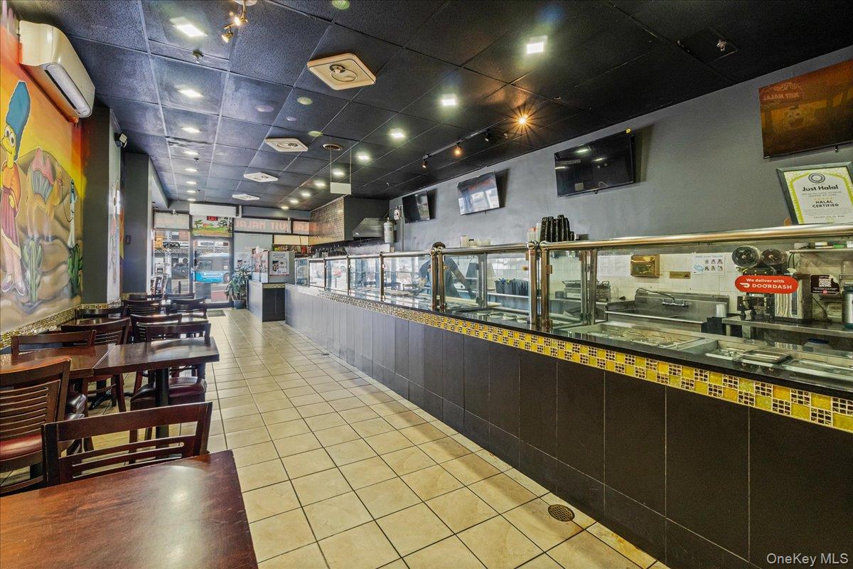 #10 photo, 20502 Hillside Avenue, Hollis , NY 11423