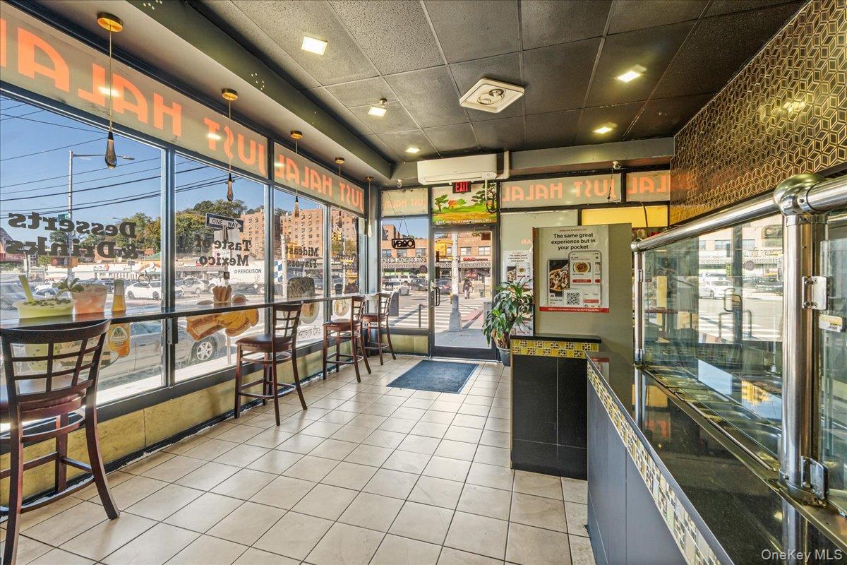 #4 photo, 20502 Hillside Avenue, Hollis , NY 11423