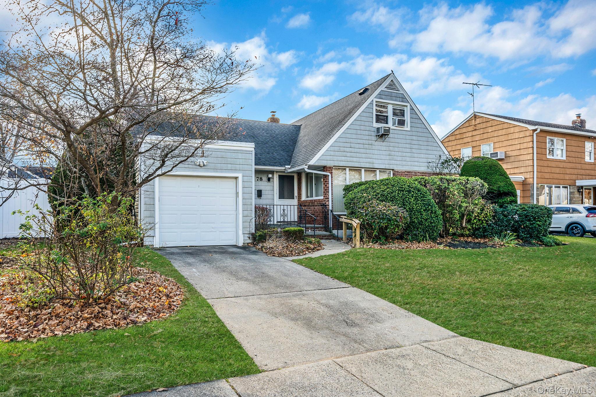 #2 photo, 78 Patton Boulevard, New Hyde Park , NY 11040