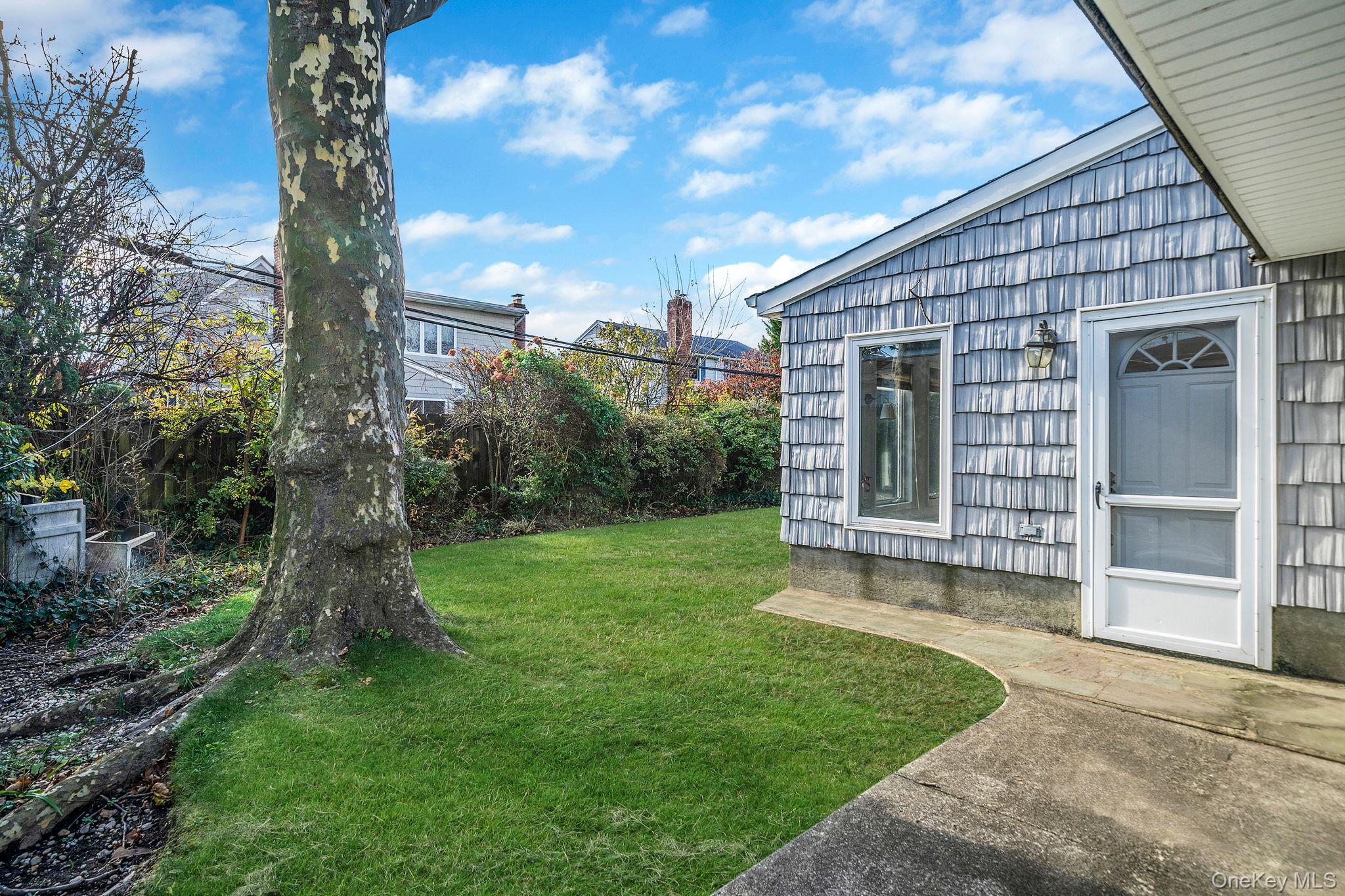 #7 photo, 78 Patton Boulevard, New Hyde Park , NY 11040