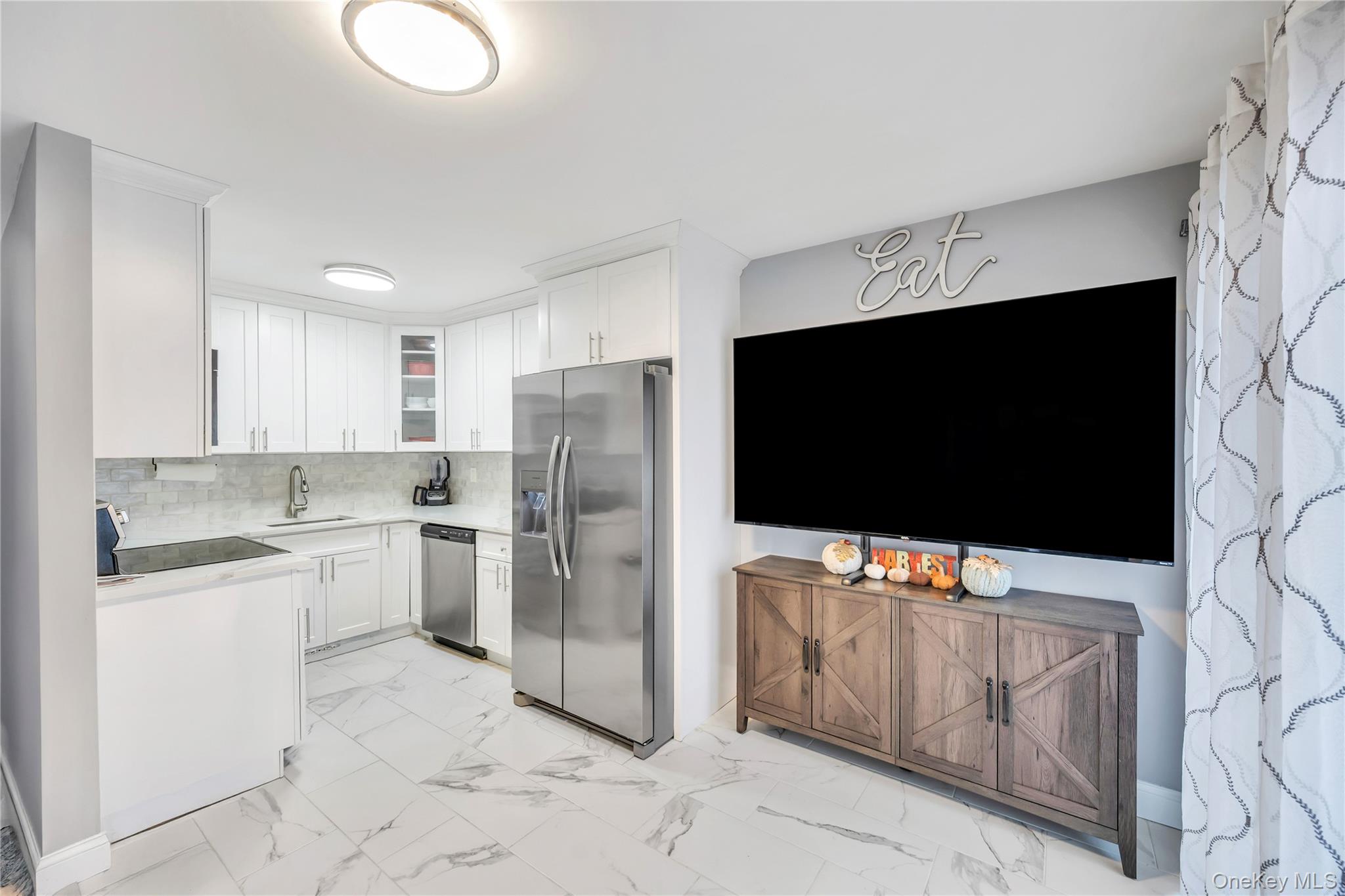 #12 photo, 162 Eagle Hill Court, Middle Island , NY 11953