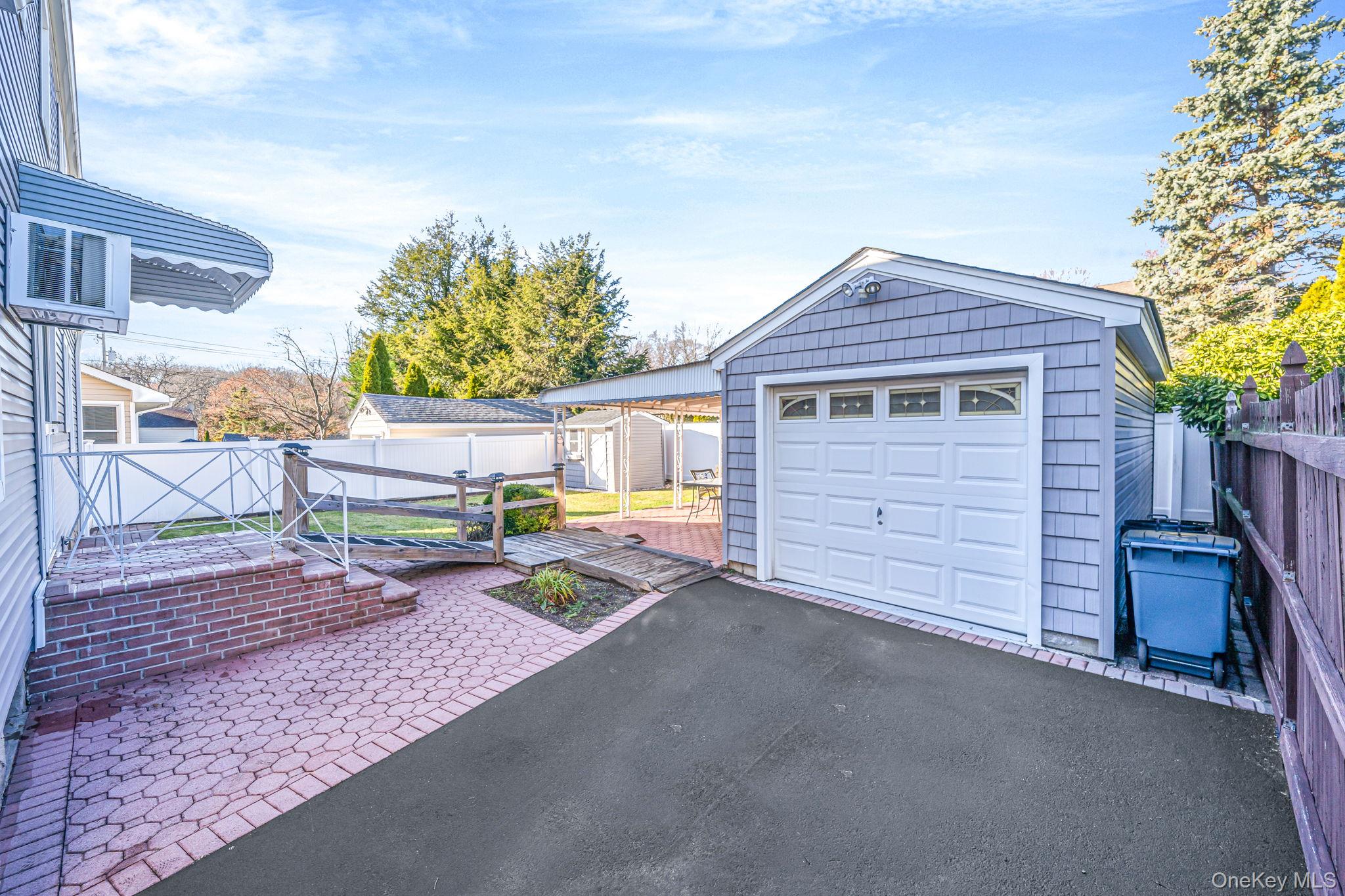 #5 photo, 44 Clark Street, سوفولك Huntington , NY 11743