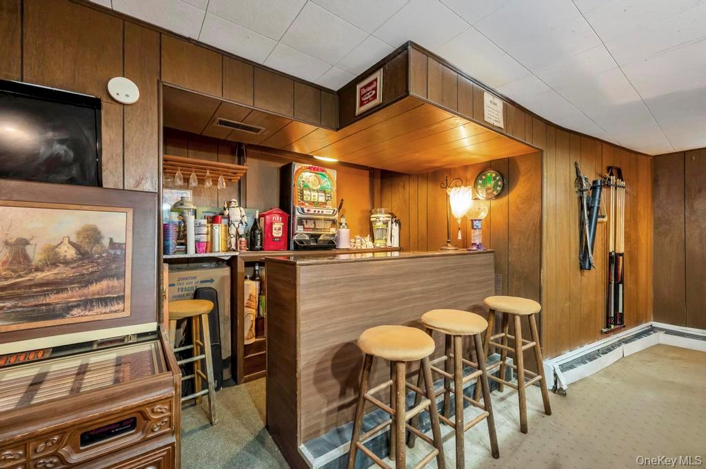 #17 photo, 14 Urn Court, Brentwood , NY 11717