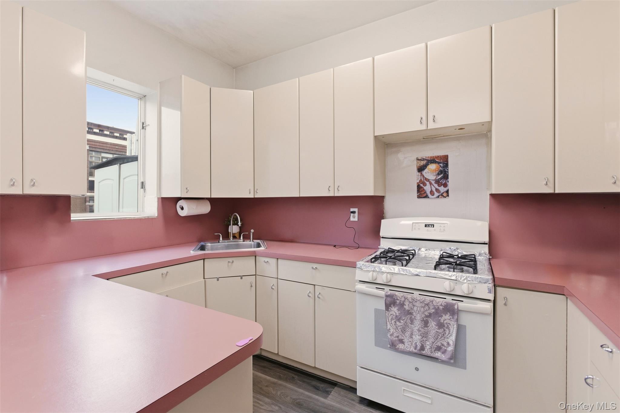 #18 photo, 1316 43rd Street, Brooklyn , NY 11219