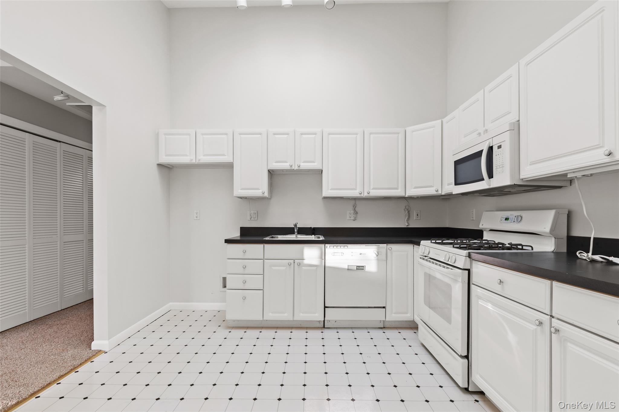 #10 photo, 227 Panorama Court, Poughkeepsie , NY 12603