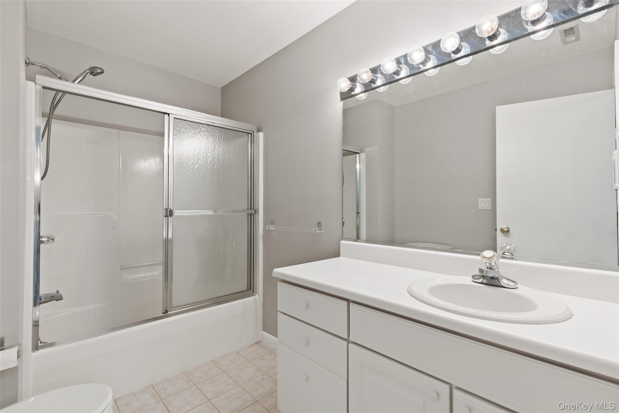 #14 photo, 227 Panorama Court, Poughkeepsie , NY 12603