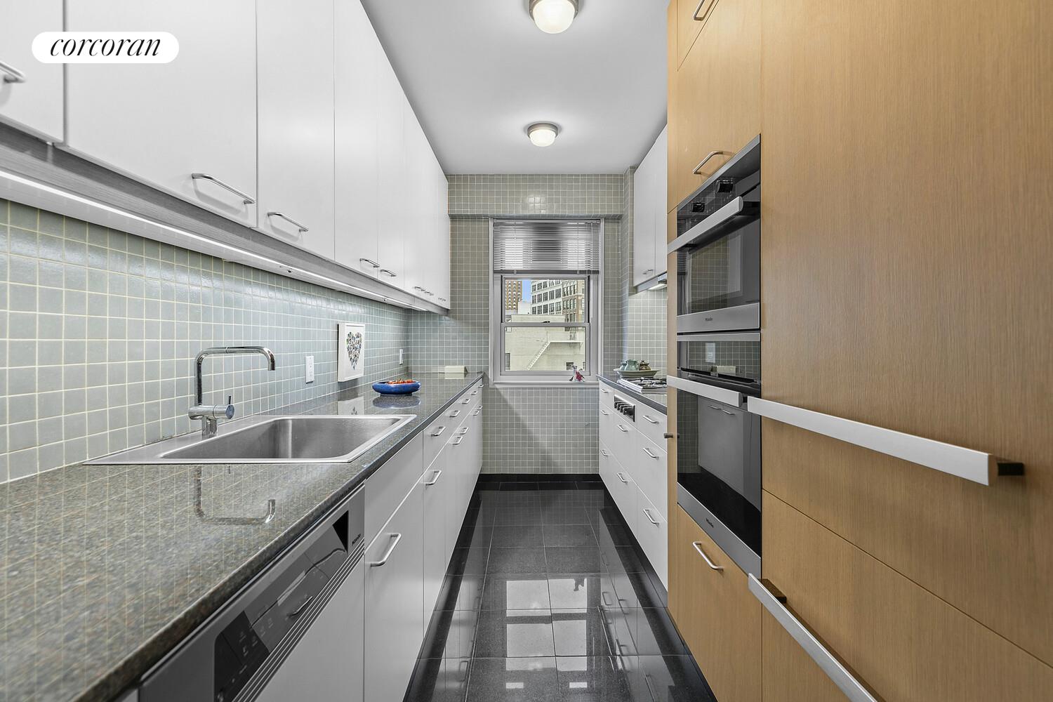 #9 photo, 70 E 10TH Street, Greenwich Village , NY 10003