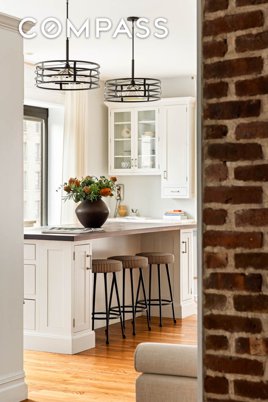 #12 photo, 251 W 95th Street, Upper West Side , NY 10025