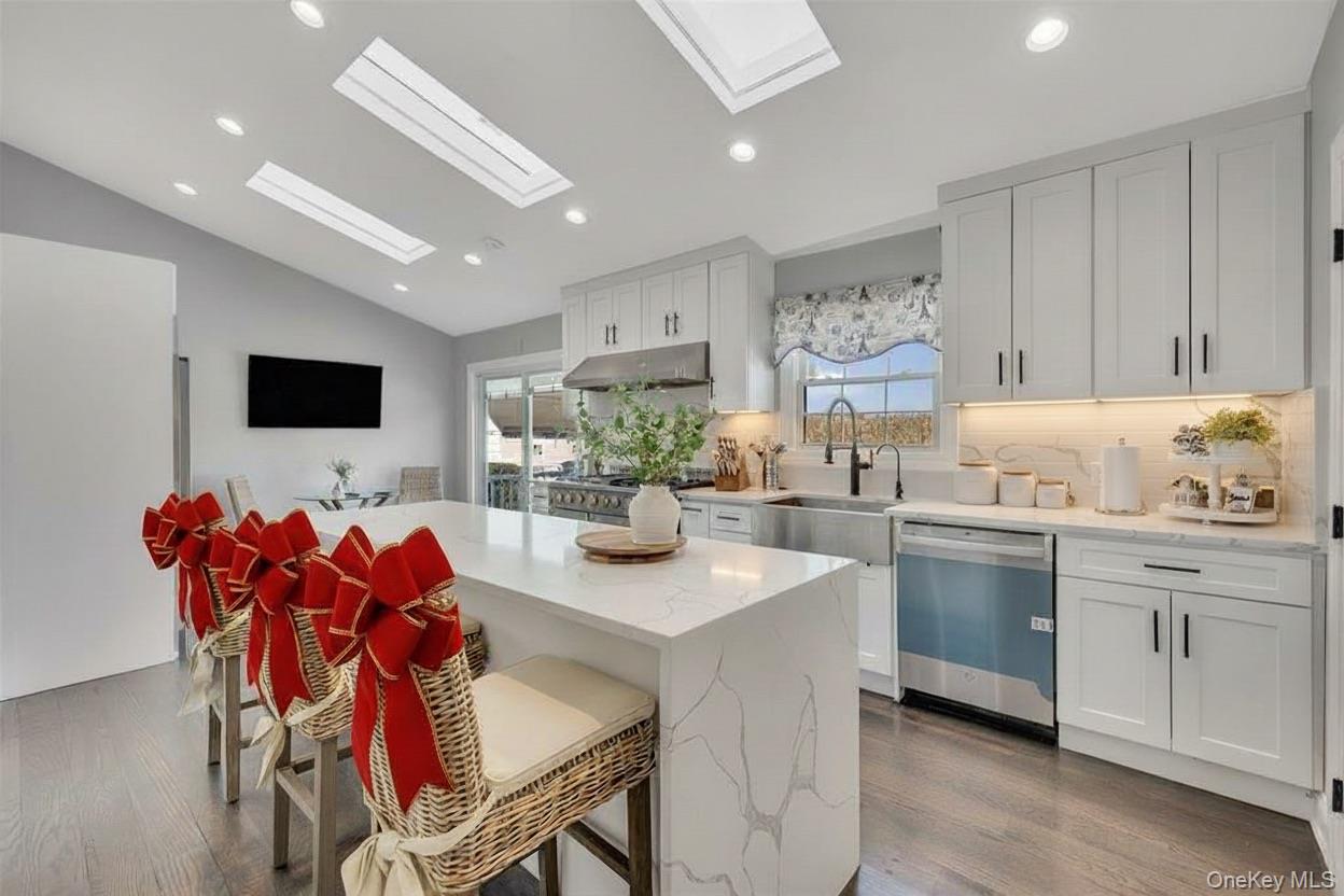 #6 photo, 336 Grand Central Avenue, Amityville , NY 11701