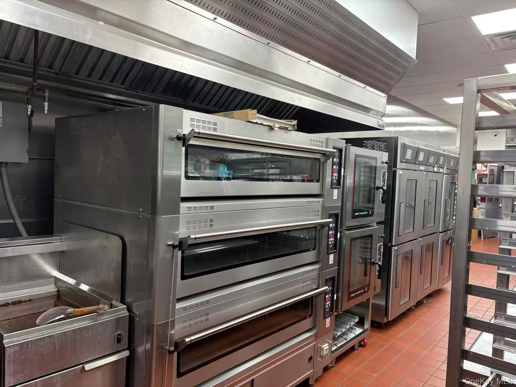 #16 photo, 1 Miller Place, Smithtown , NY 11787