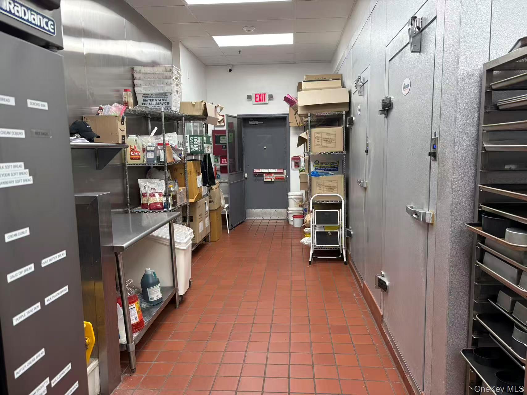 #17 photo, 1 Miller Place, Smithtown , NY 11787