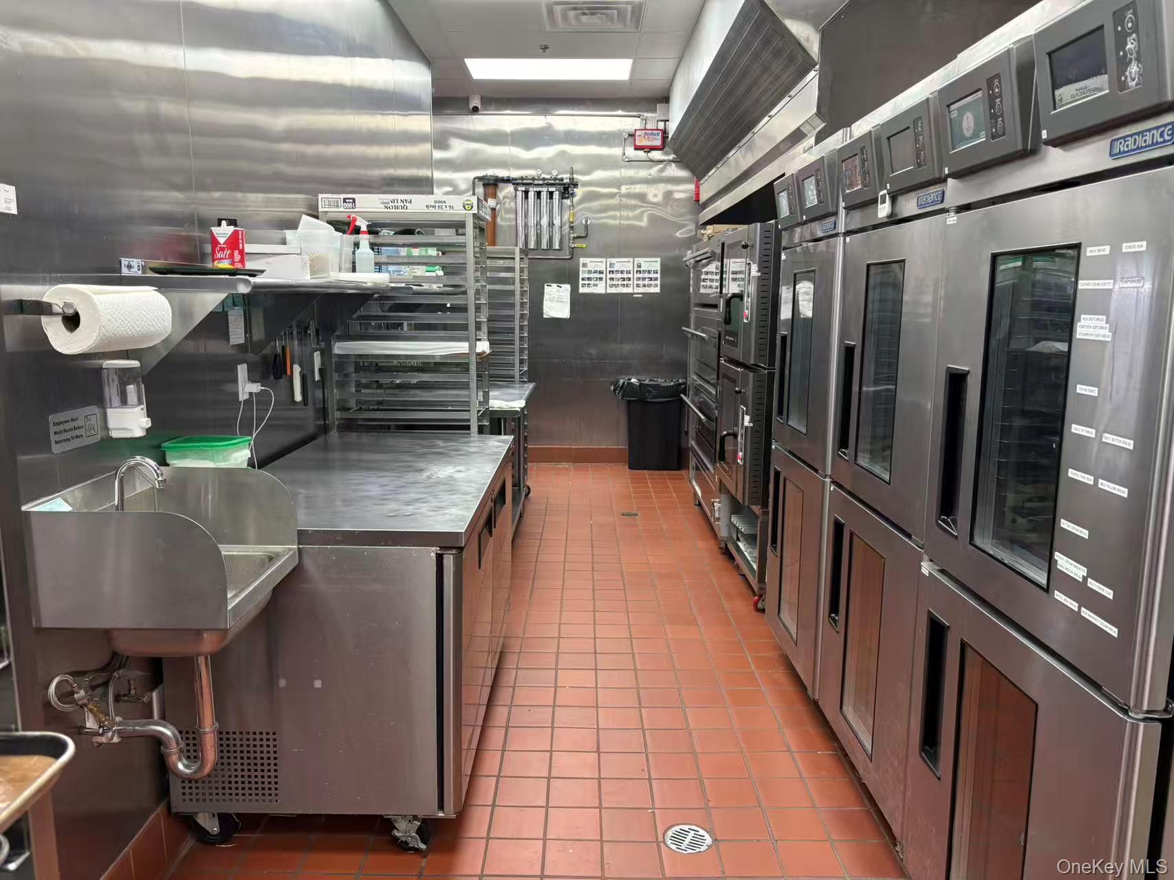 #18 photo, 1 Miller Place, Smithtown , NY 11787