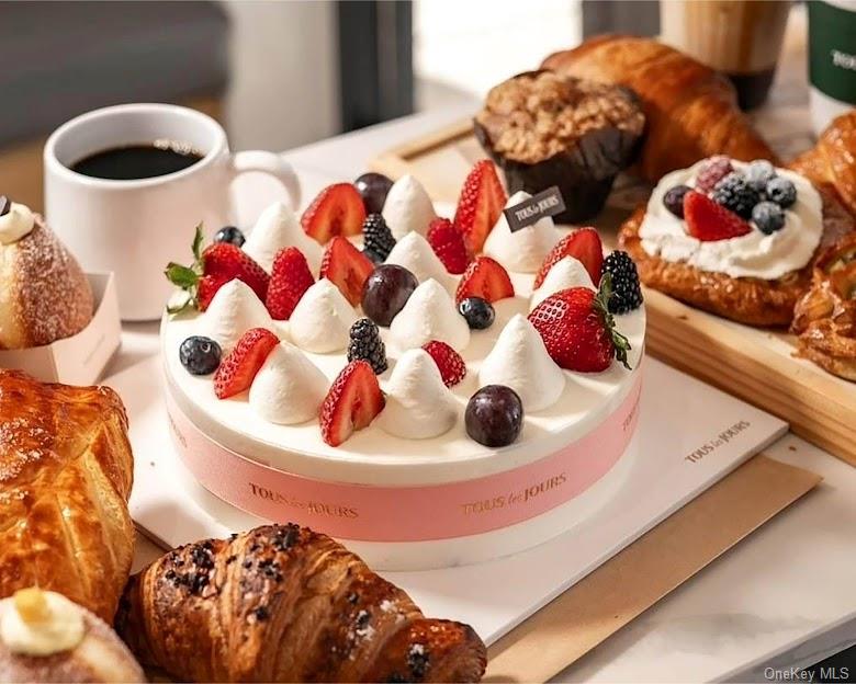 #2 photo, 1 Miller Place, Smithtown , NY 11787