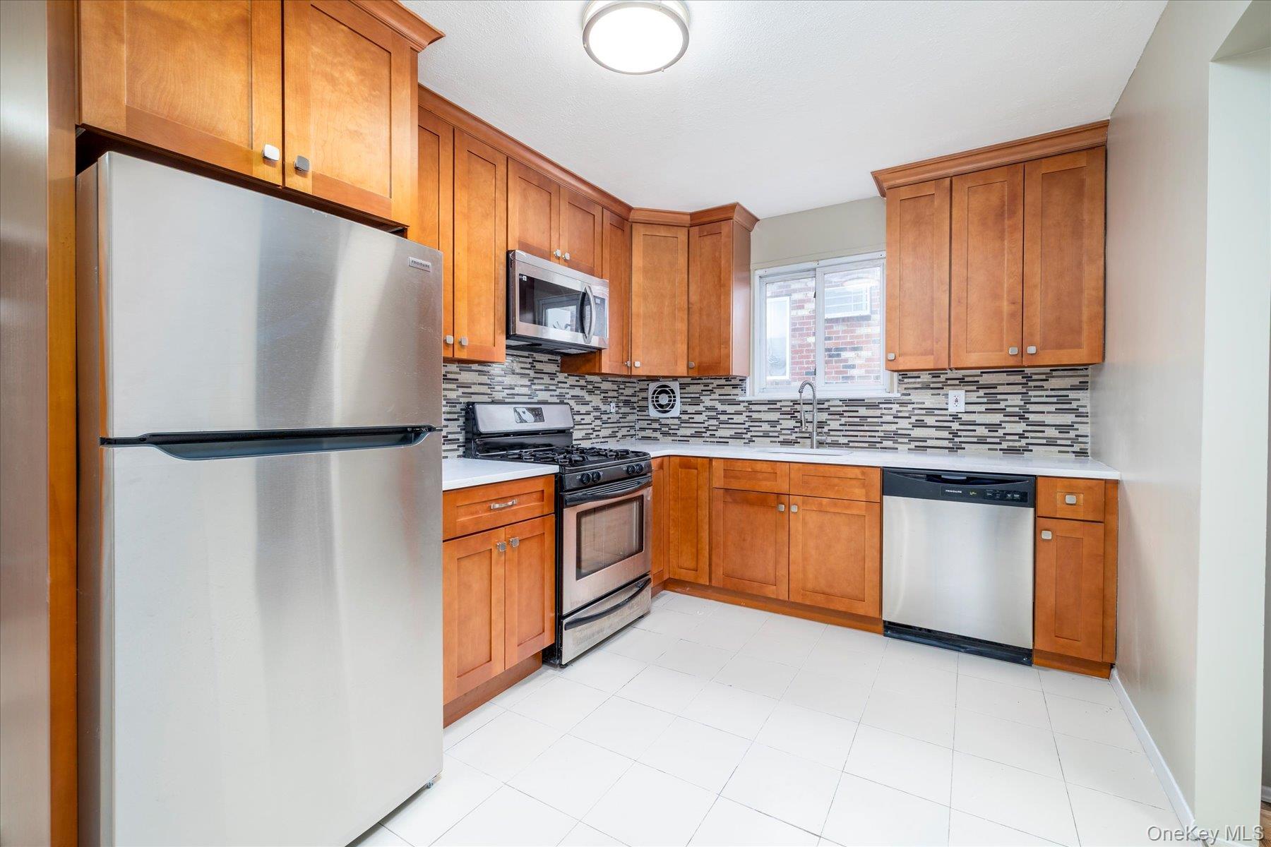 #7 photo, 14827 230th Place, Springfield Gardens , NY 11413