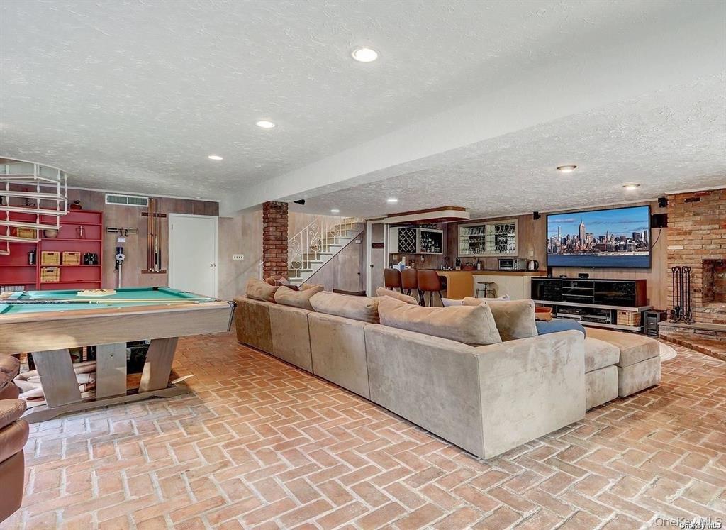 #7 photo, 14 Kensington Street, Lido Beach , NY 11561