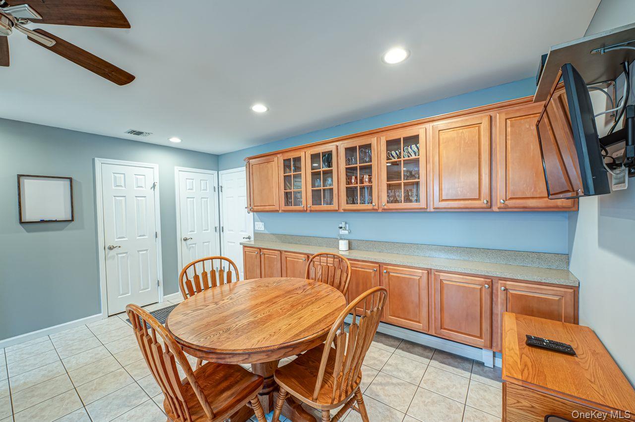 #11 photo, 68 Vineyard Way, Aquebogue , NY 11901