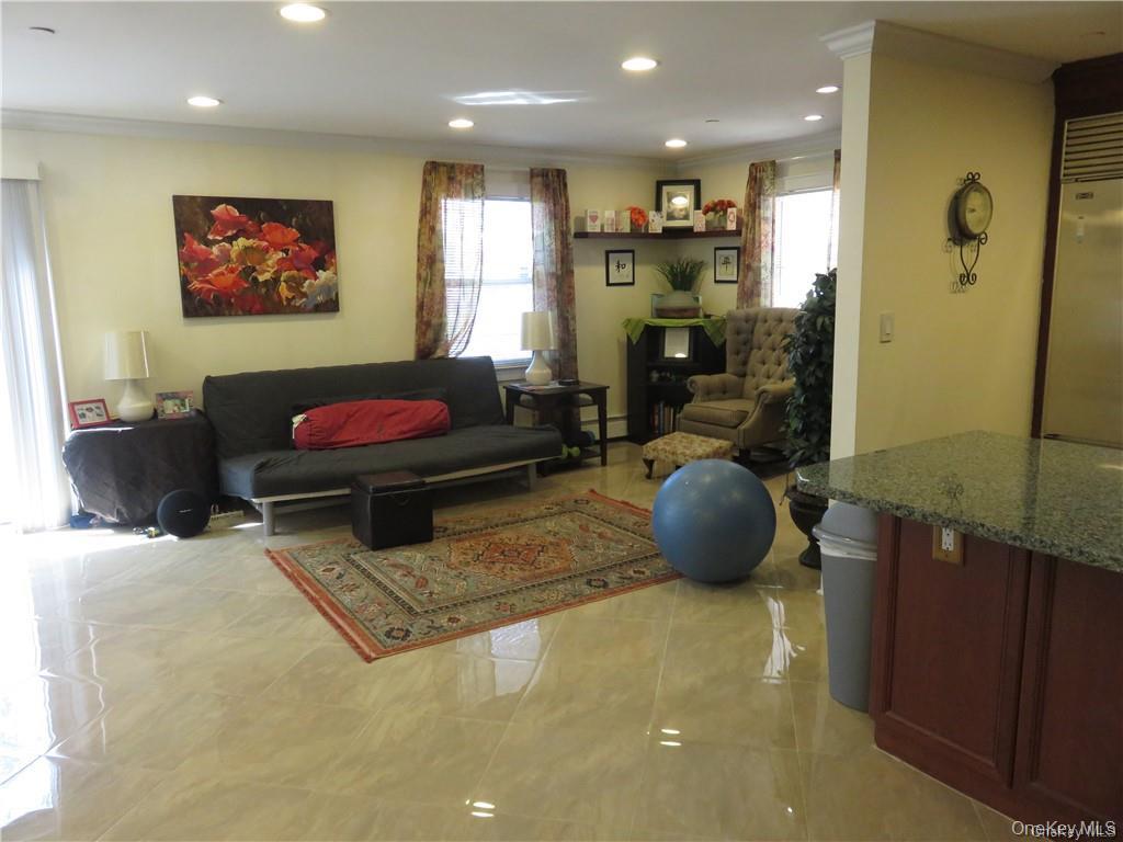 #8 photo, 36 Greenridge Avenue, White Plains , NY 10605