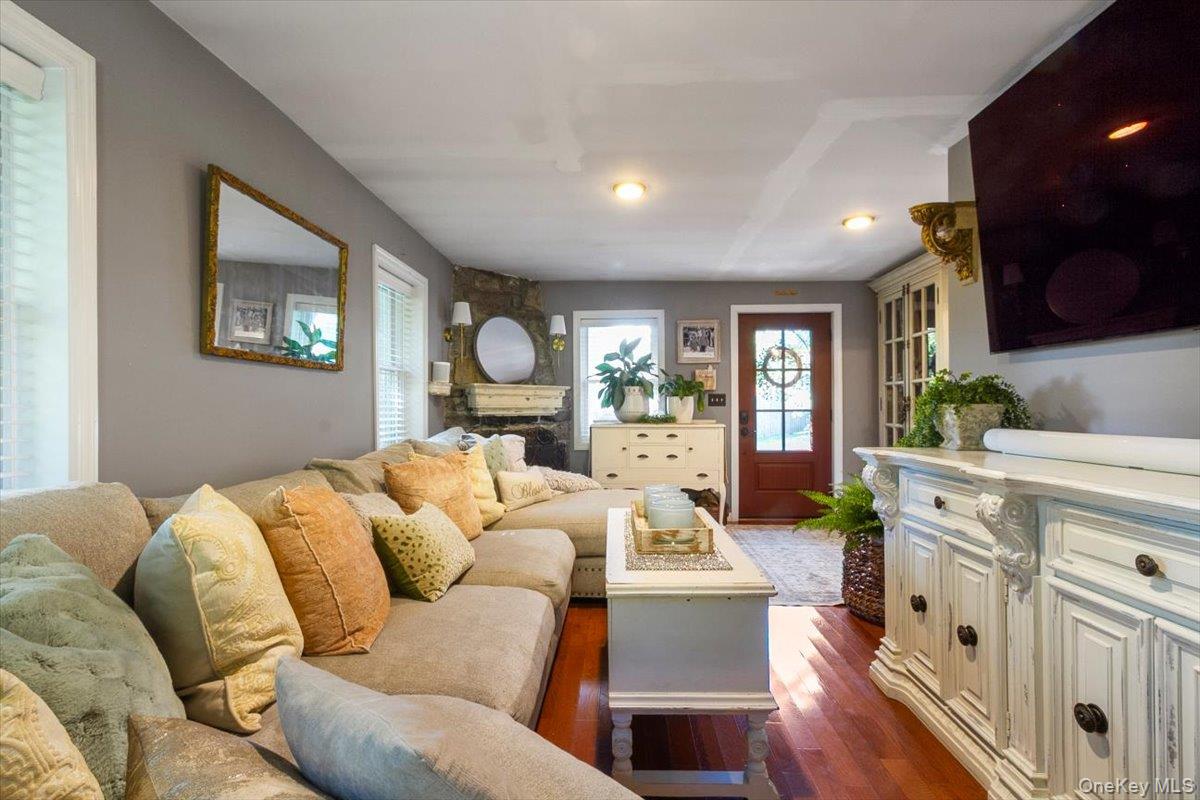 #3 photo, 12 Philipse Road, Carmel , NY 10512