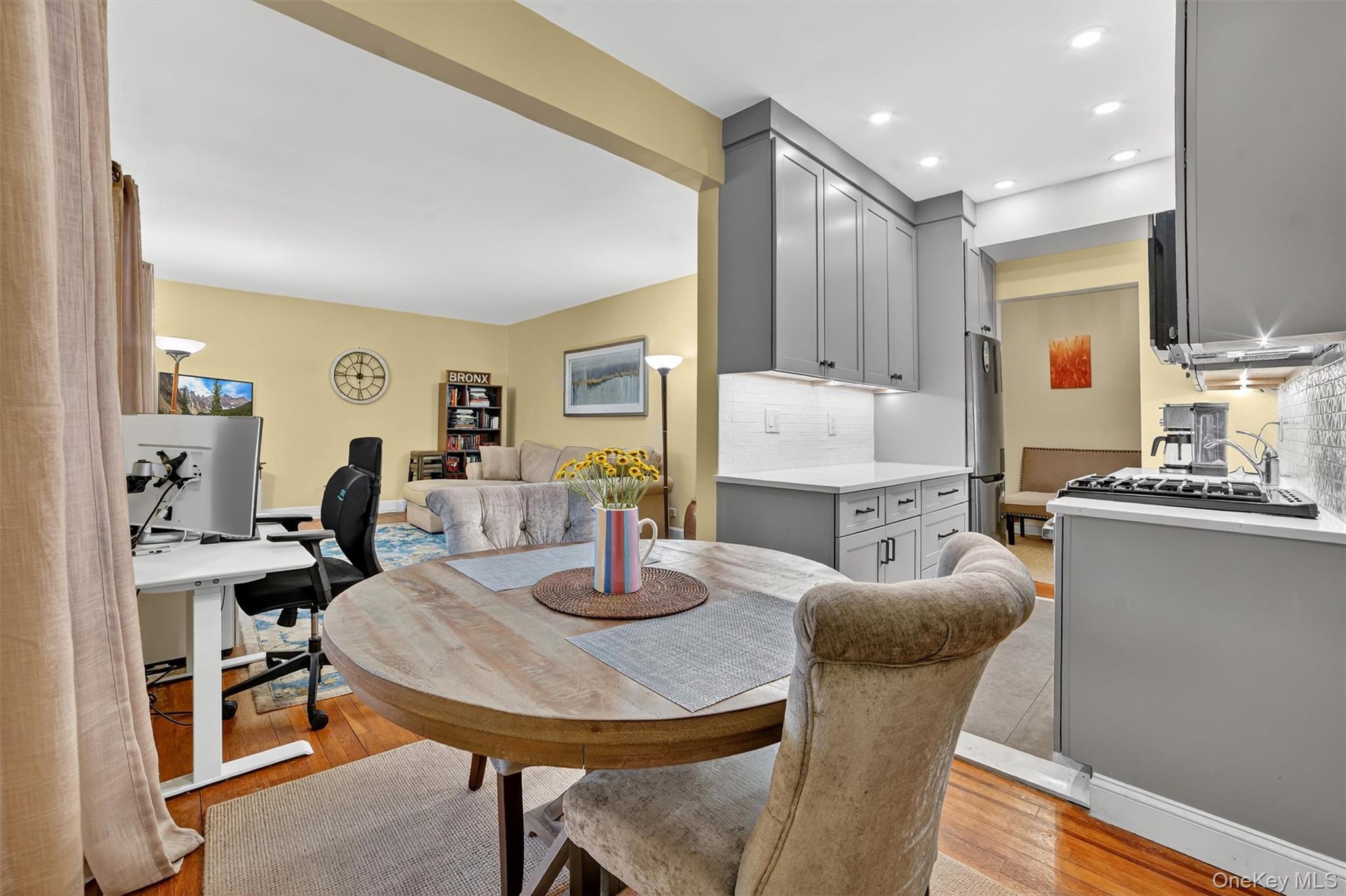 #18 photo, 824 Palmer, Bronxville , NY 10708