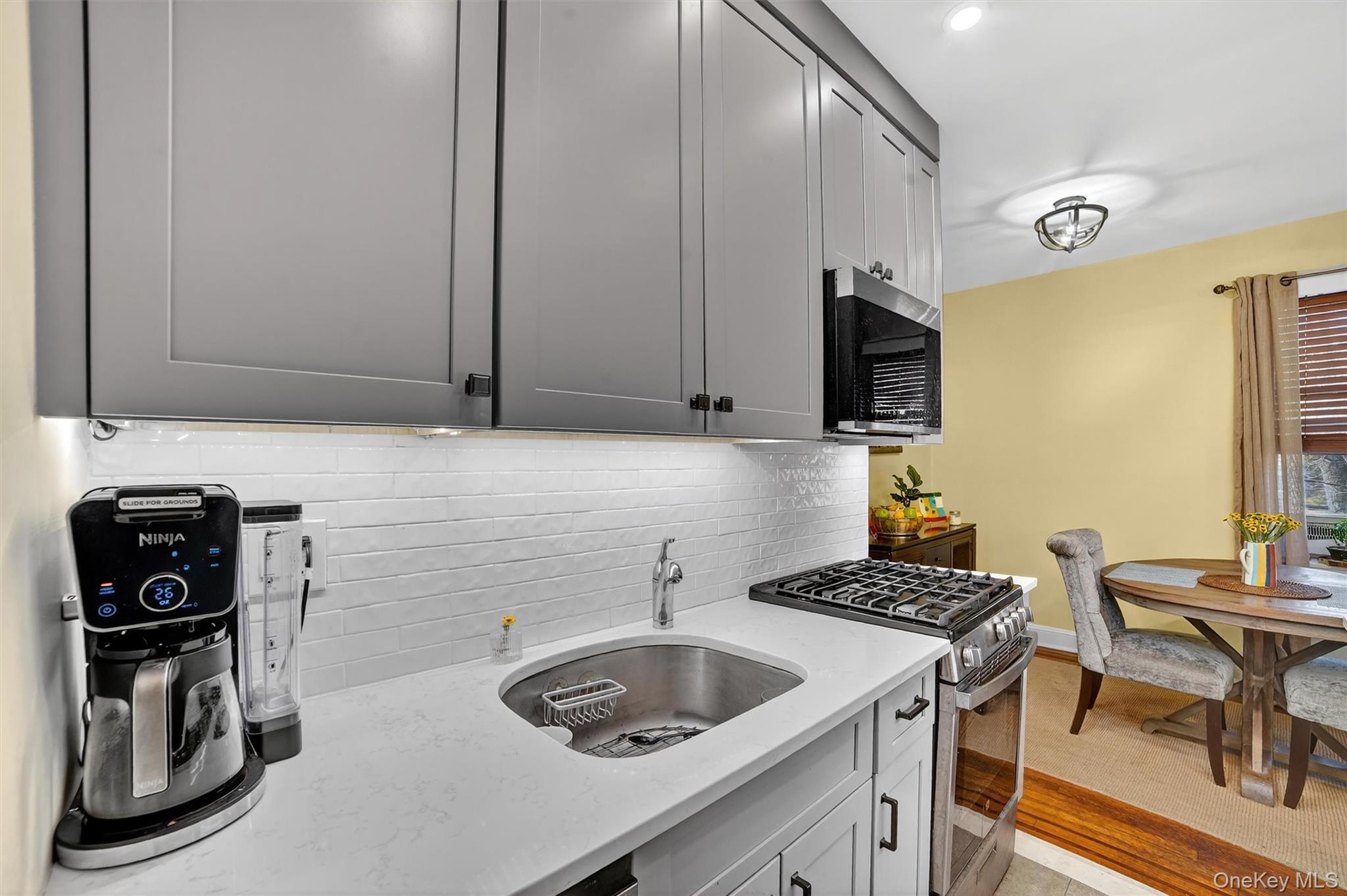 #20 photo, 824 Palmer, Bronxville , NY 10708