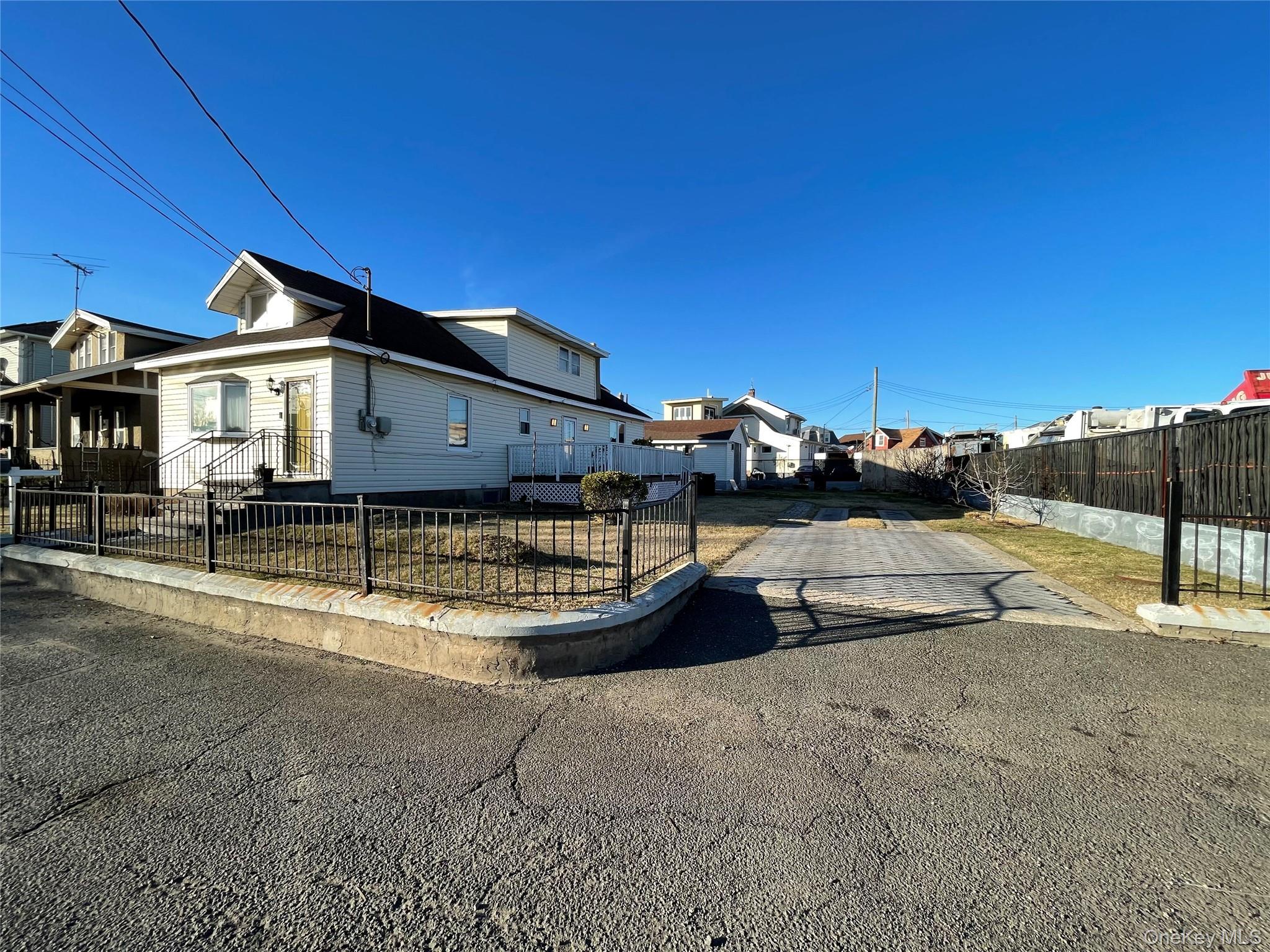 #3 photo, 10 3rd Street, Rosedale , NY 11422