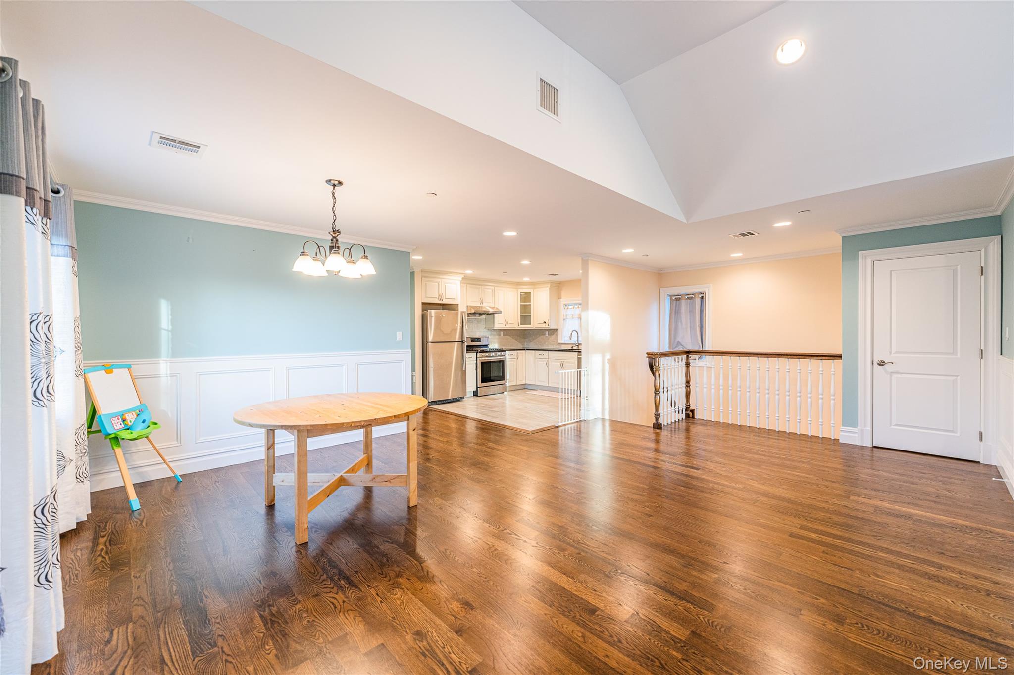 #13 photo, 4515 Browvale Lane, Little Neck , NY 11362