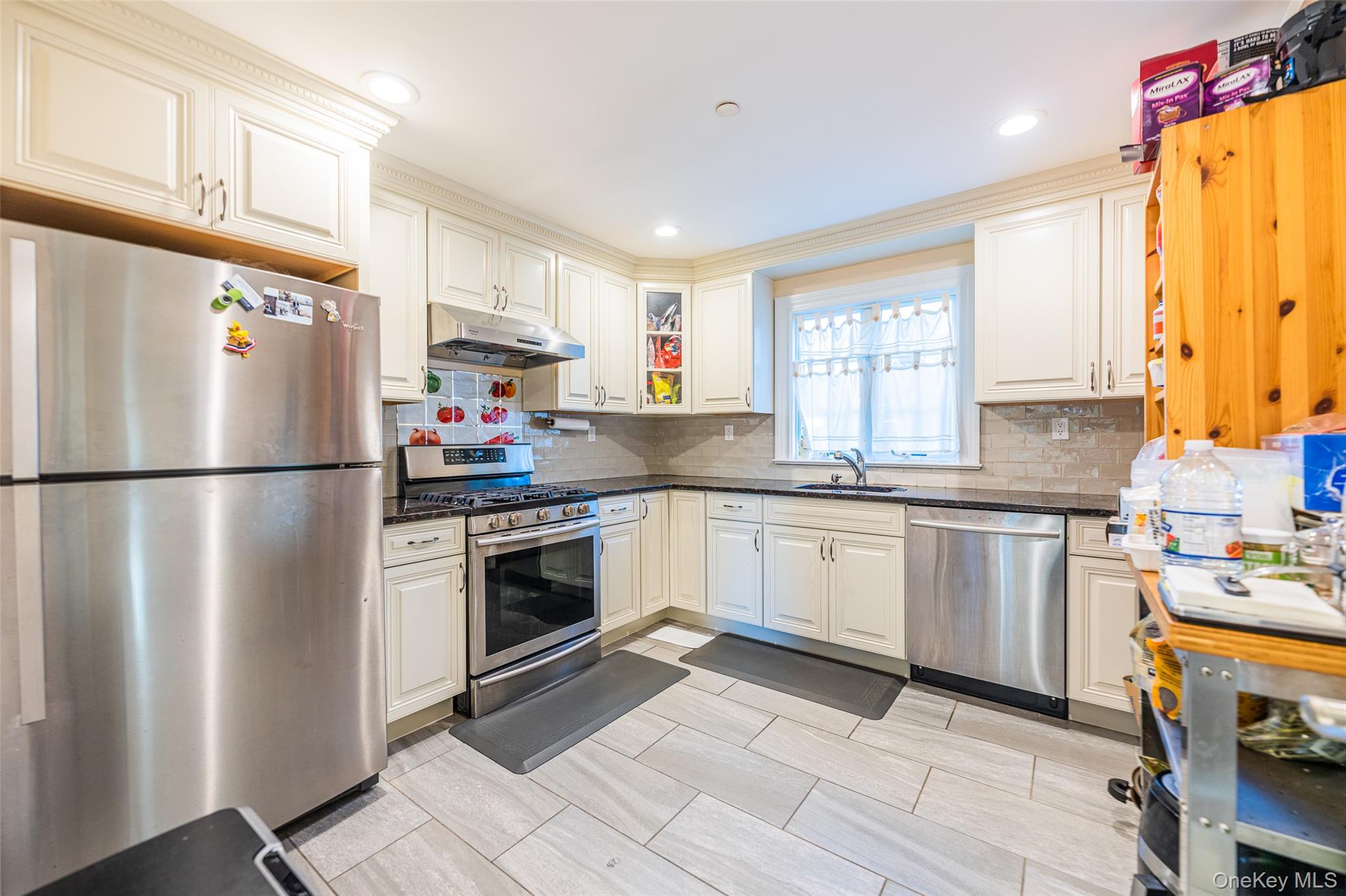 #4 photo, 4515 Browvale Lane, Little Neck , NY 11362