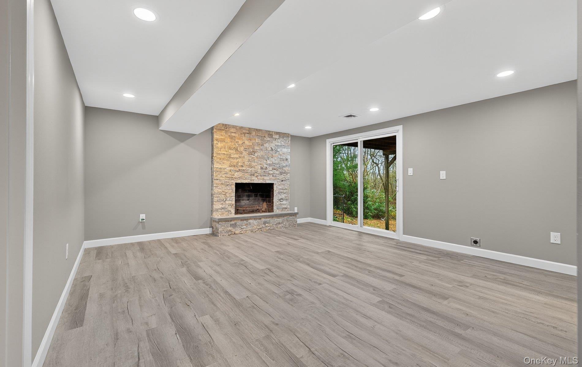 #12 photo, 27 Claire Lane, Sayville , NY 11782