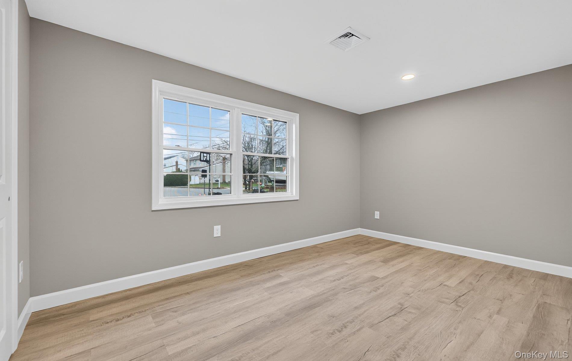 #15 photo, 27 Claire Lane, Sayville , NY 11782