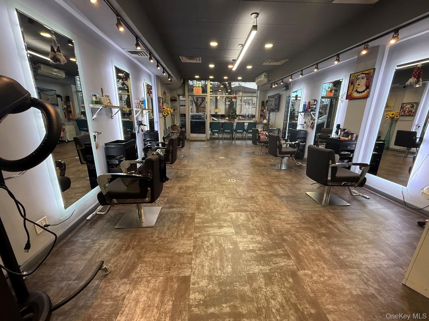 #3 photo, 192-16 Northern Blvd, Flushing , NY 11358