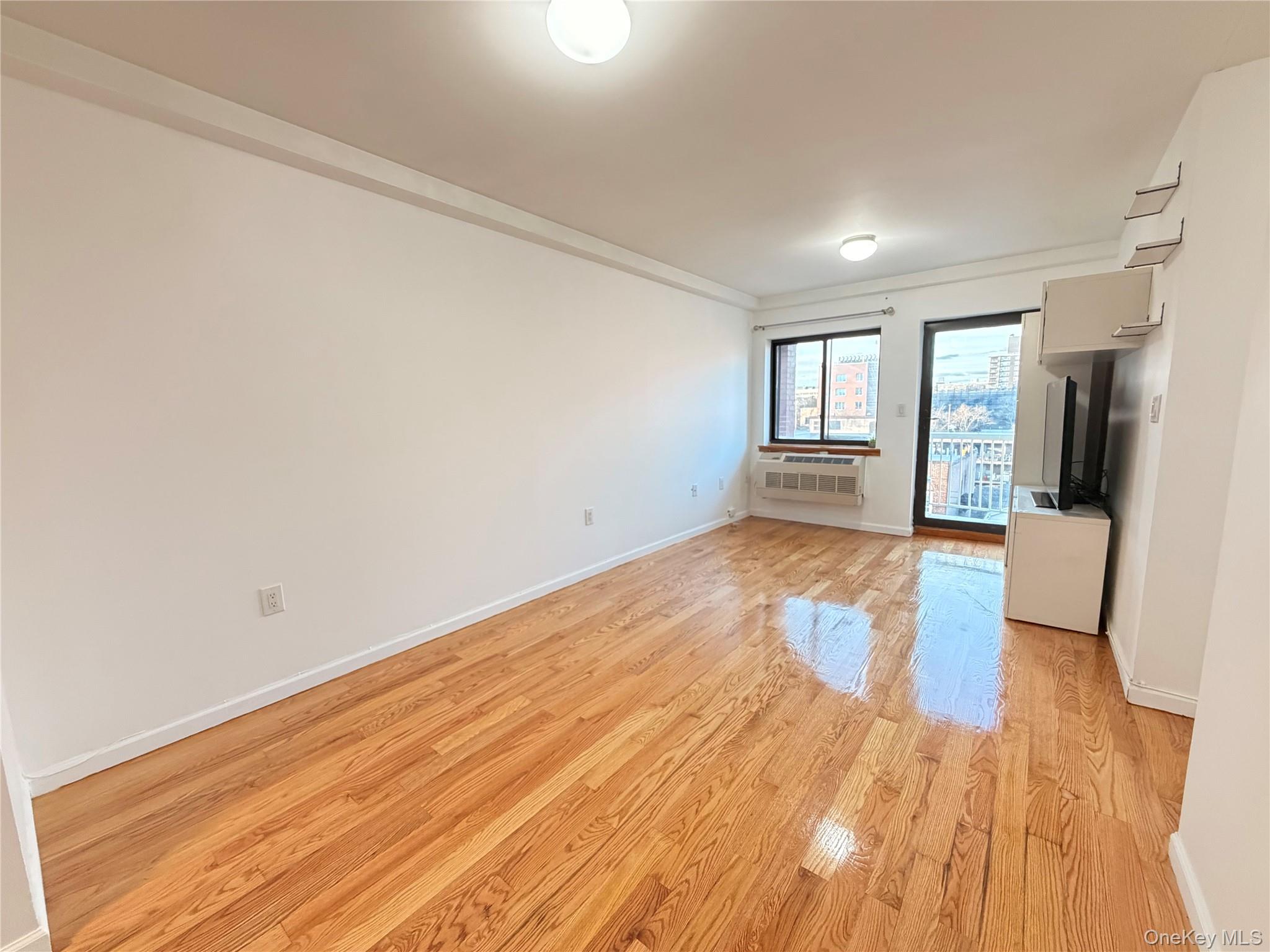 #7 photo, 112-26 38th Avenue, Corona , NY 11368