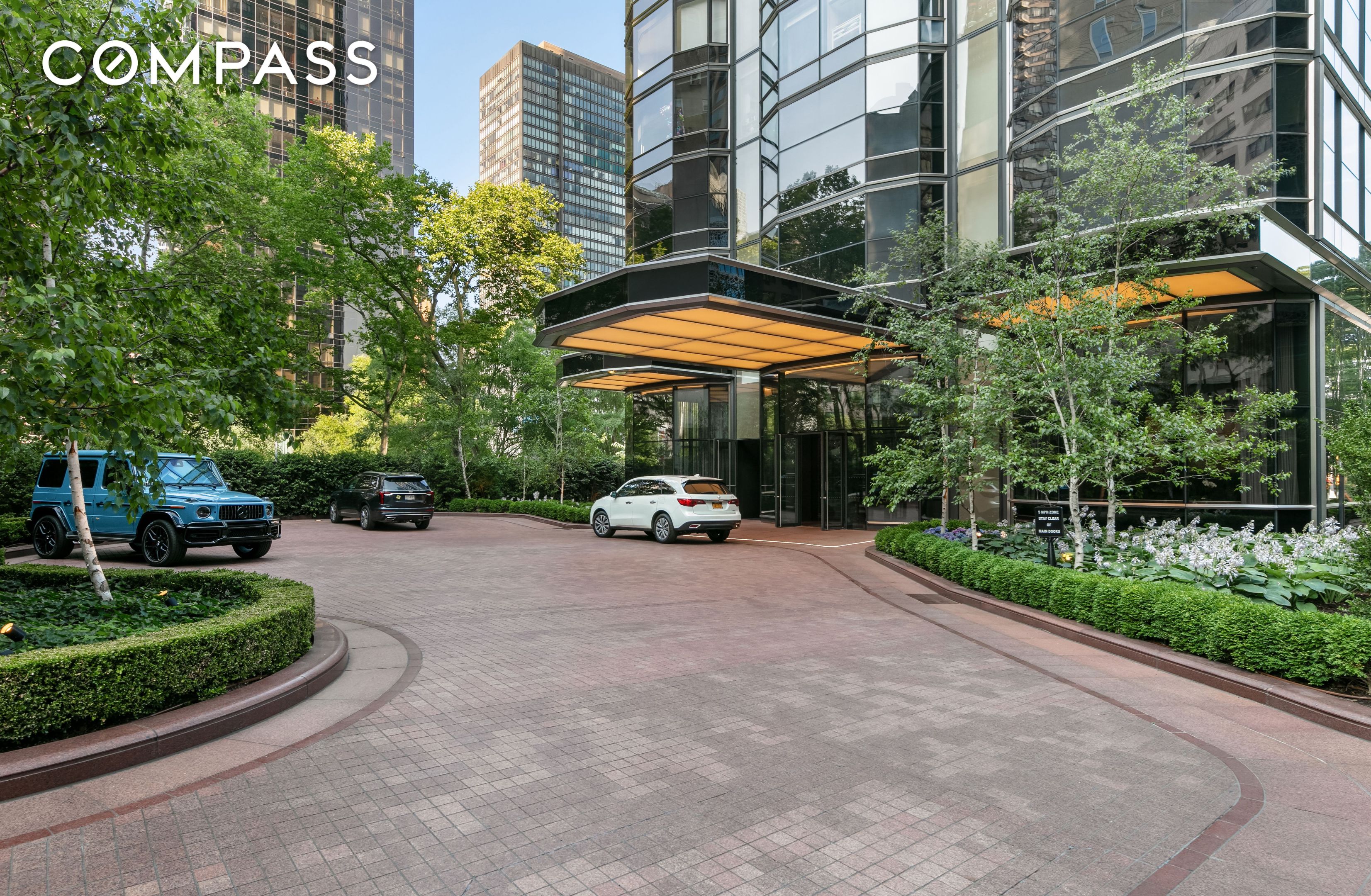 #14 photo, 50 United Nations Plaza, Midtown East , NY 10017