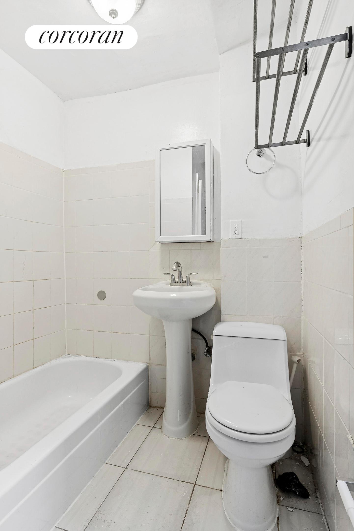 #8 photo, New York City, मैनहटन Lenox Hill , NY 10065