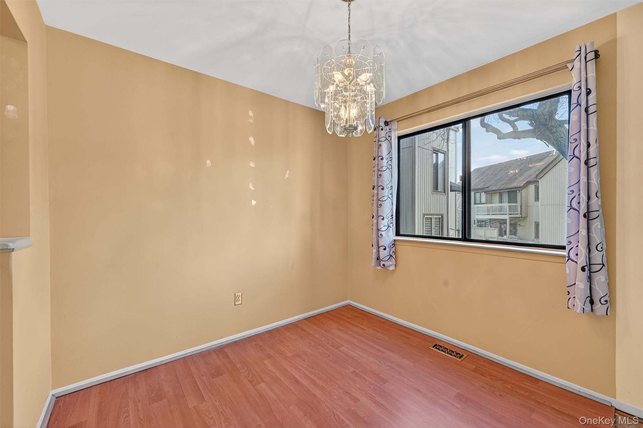 #9 photo, 59 Sycamore Drive, 纽约州 Middletown , NY 10940