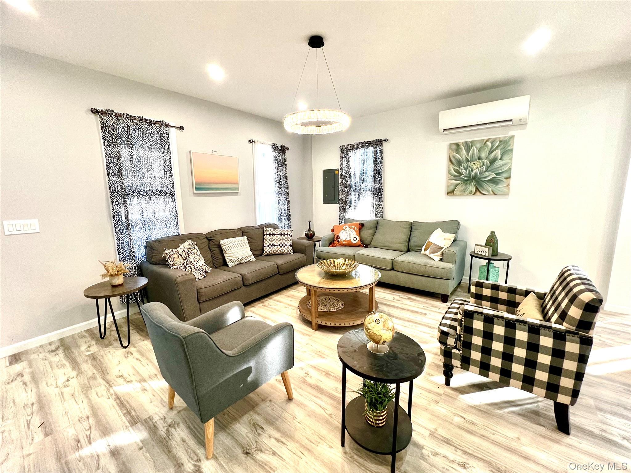 #4 photo, 128 W Main Street, Middletown , NY 10940