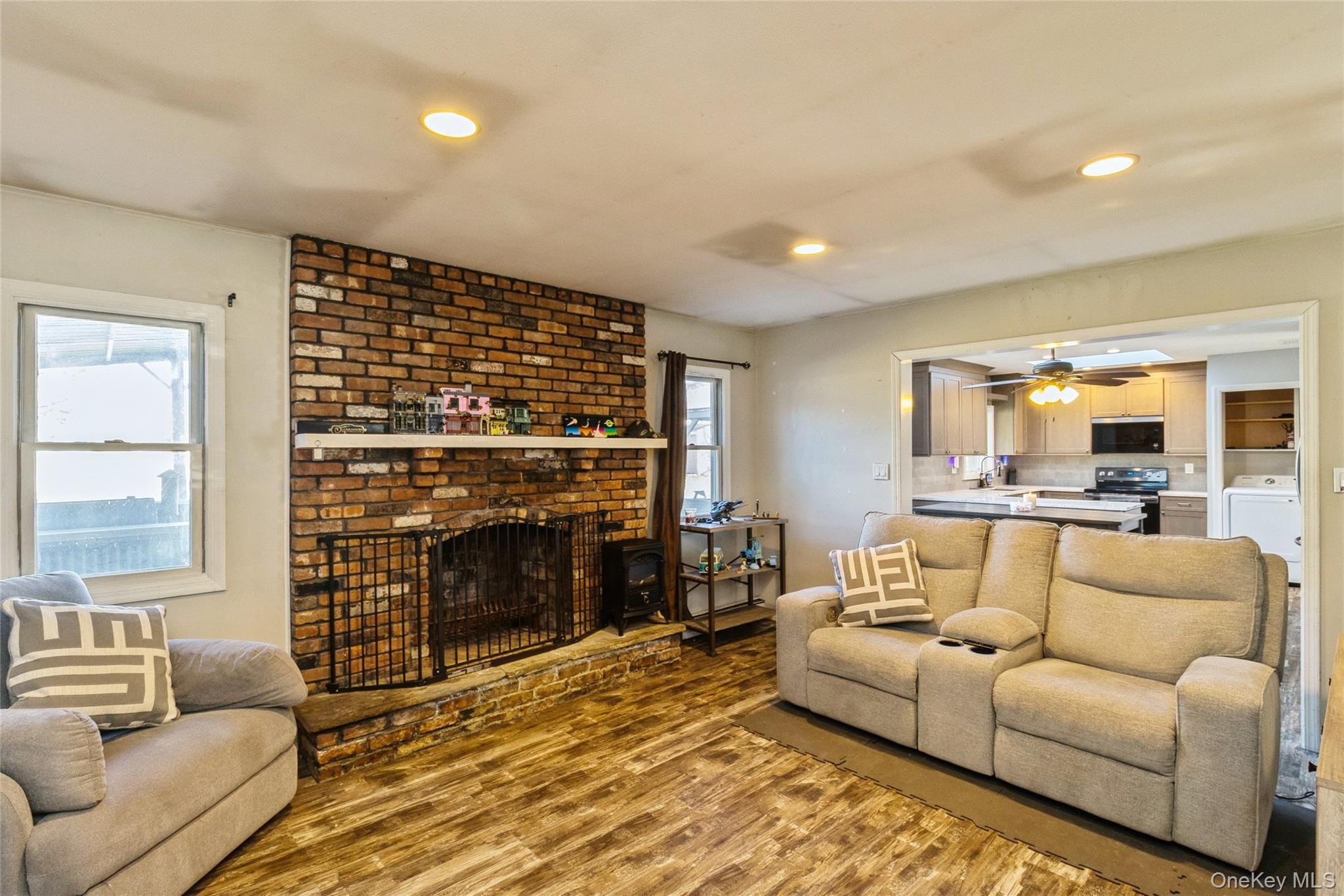 #8 photo, 68 Oleeta Road, Mount Sinai , NY 11766